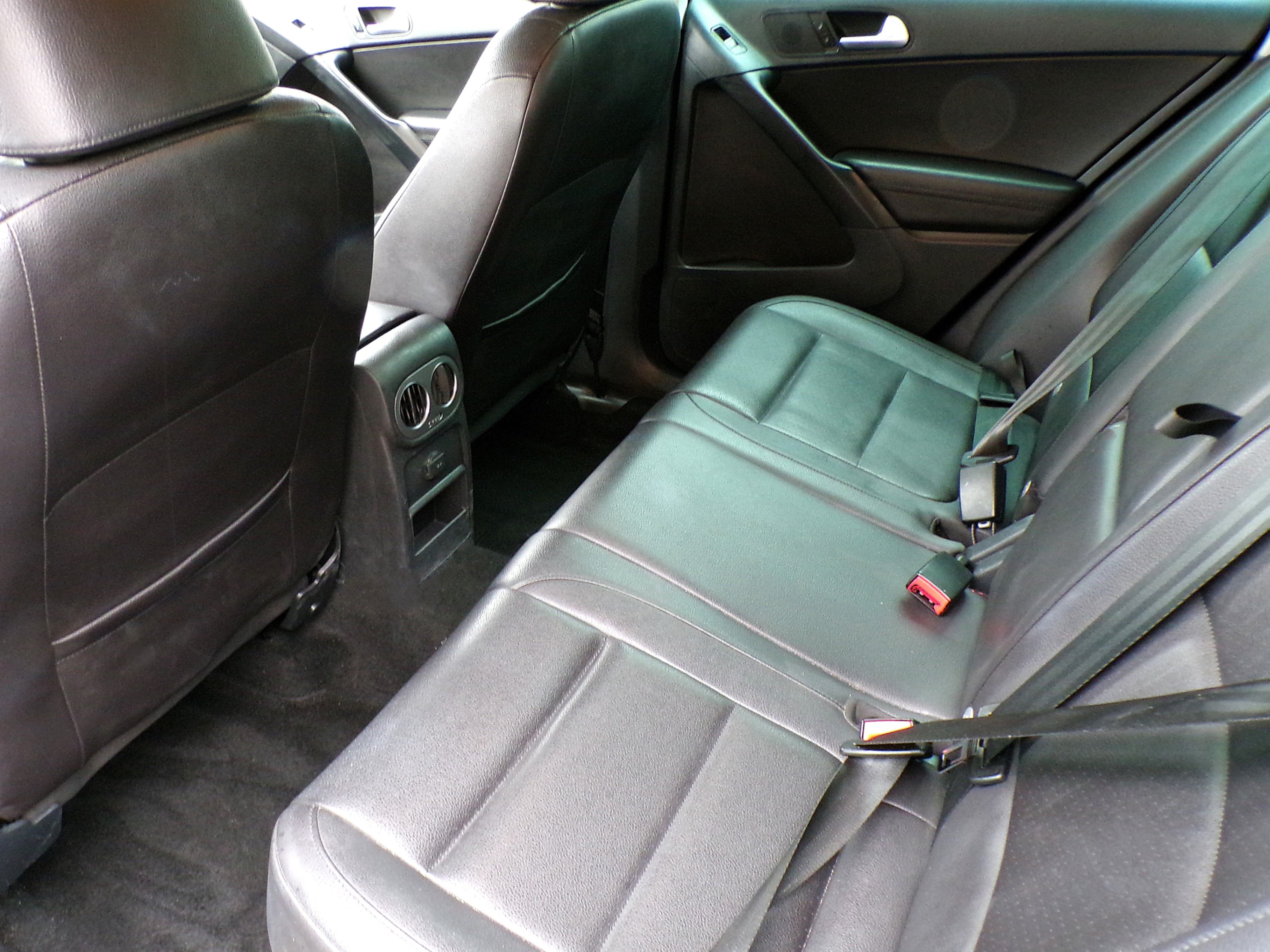 /autogallery/2017-Volkswagen-Tiguan-8259081790466858.jpg
