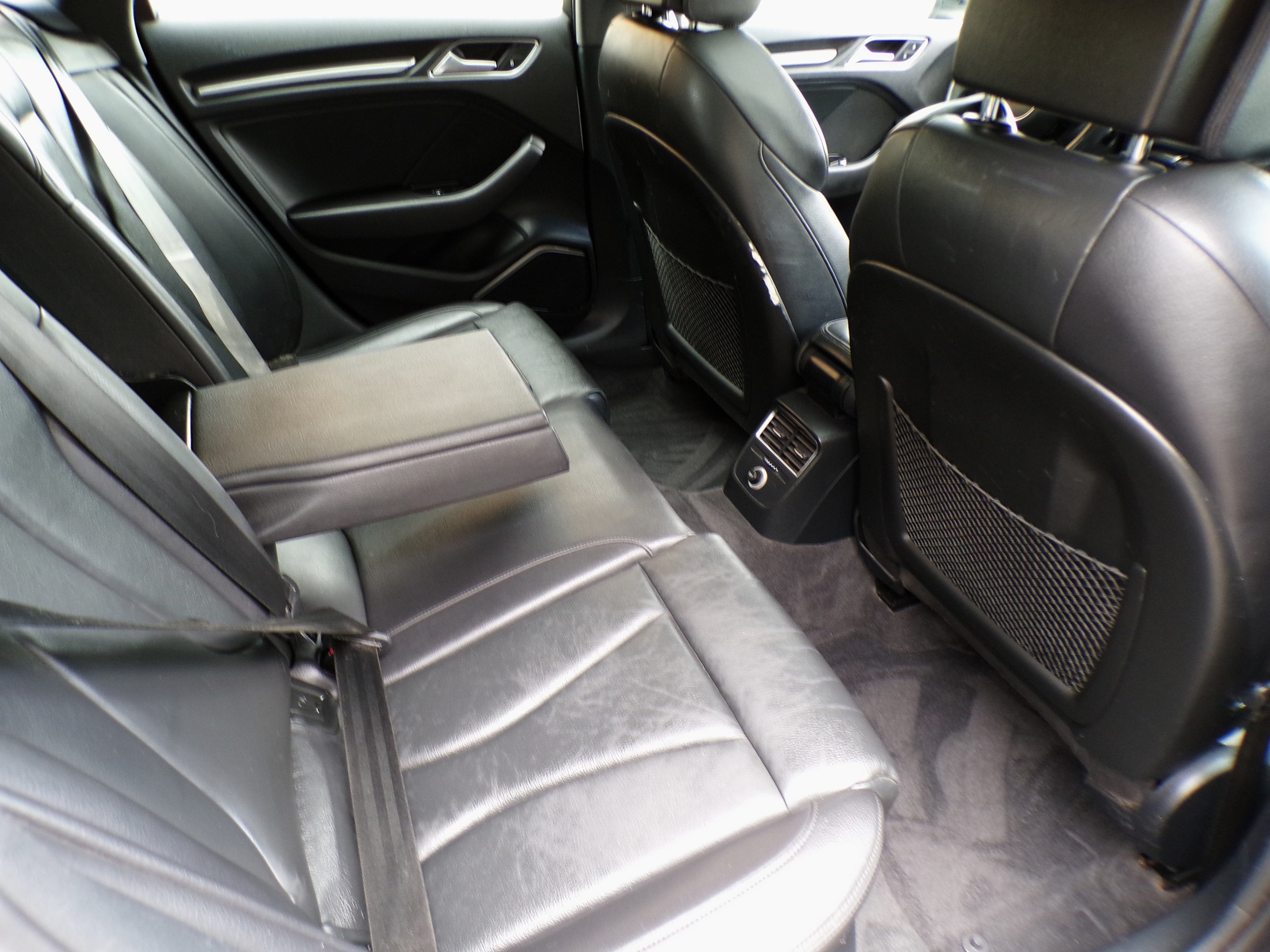 /autogallery/2018-Audi-A3Sportback-45197623187850966.jpg