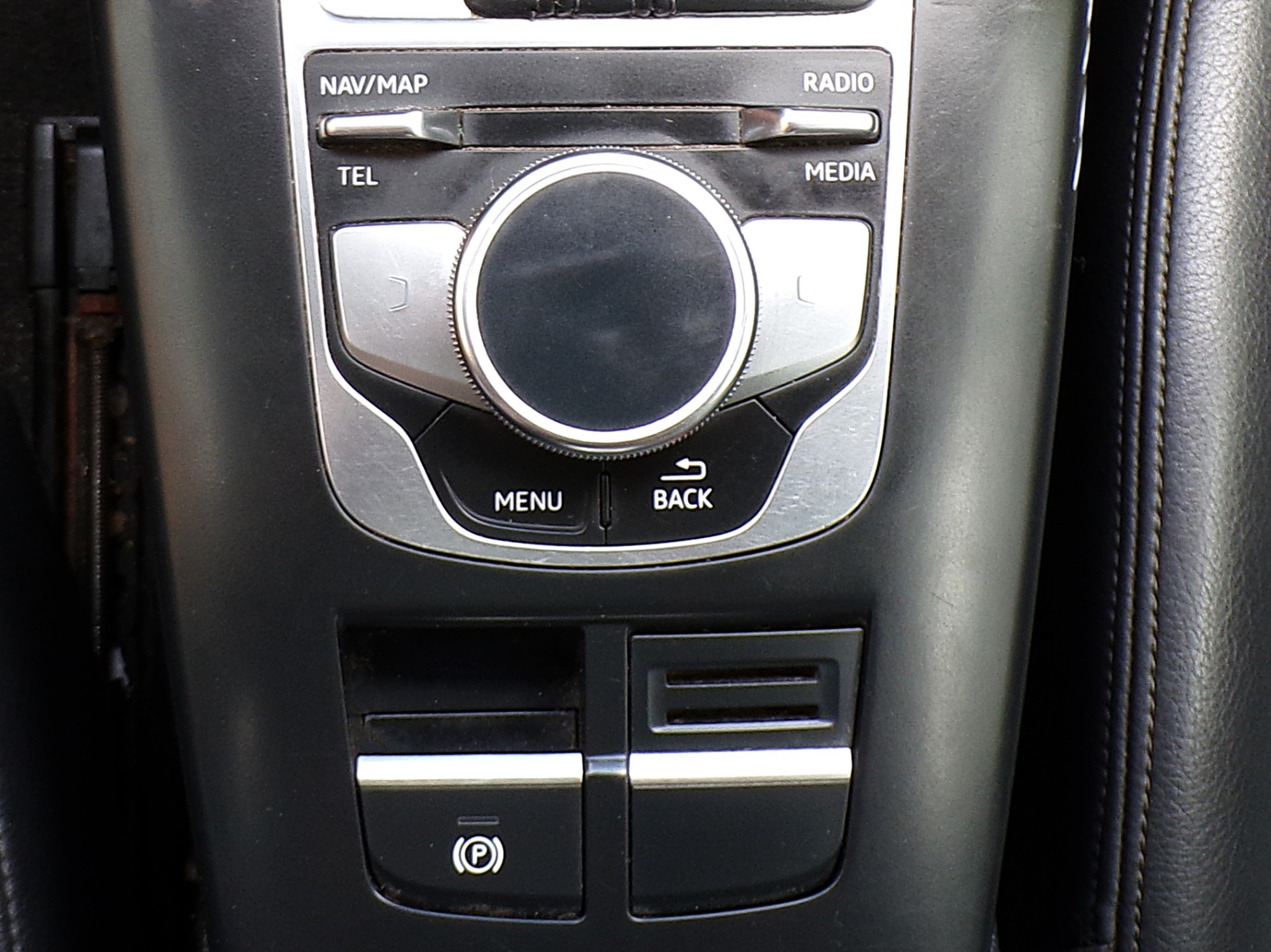 /autogallery/2018-Audi-A3Sportback-6054347086571845.jpg