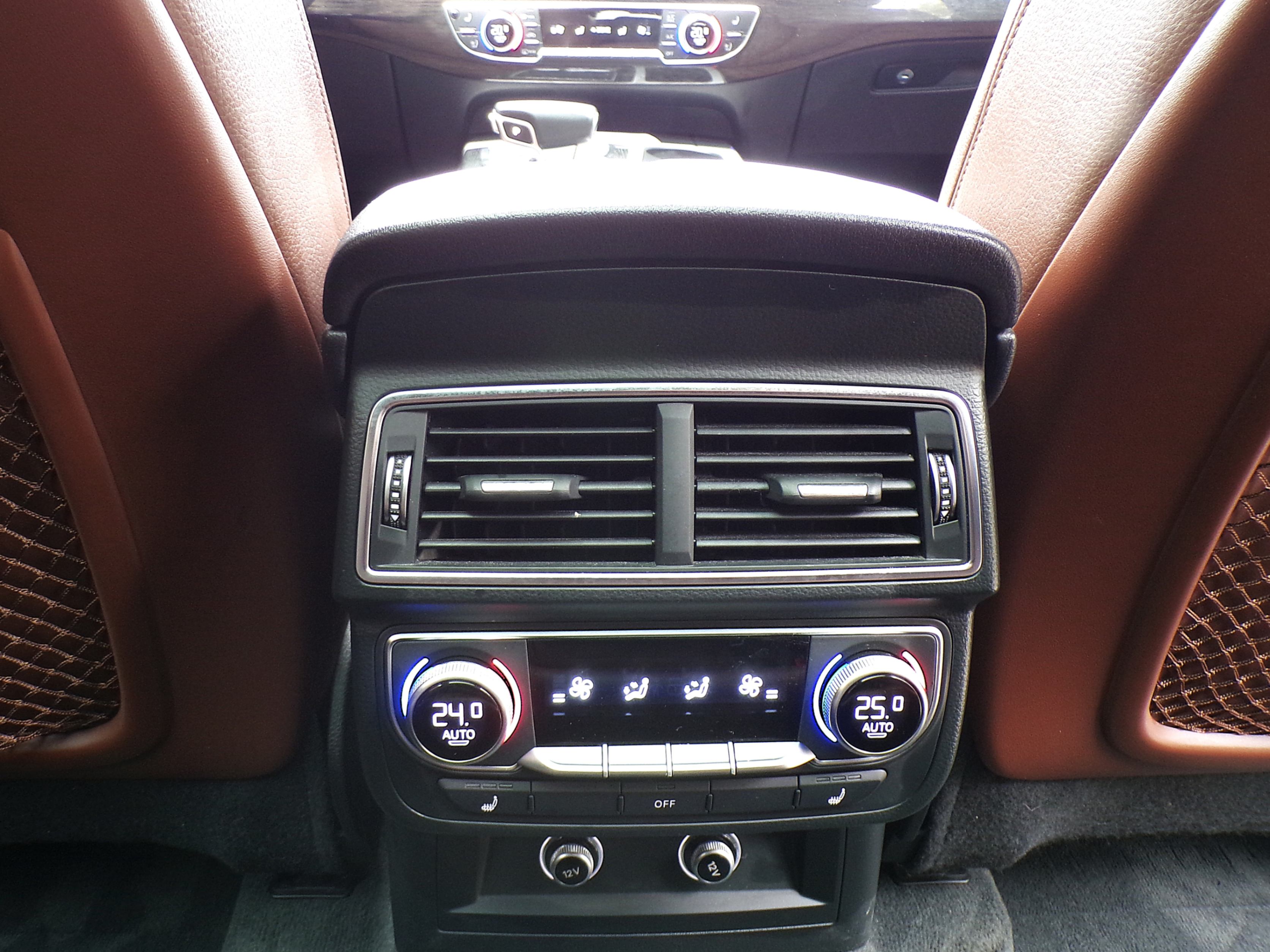 /autogallery/2018-Audi-Q7-10303385492652173.jpg