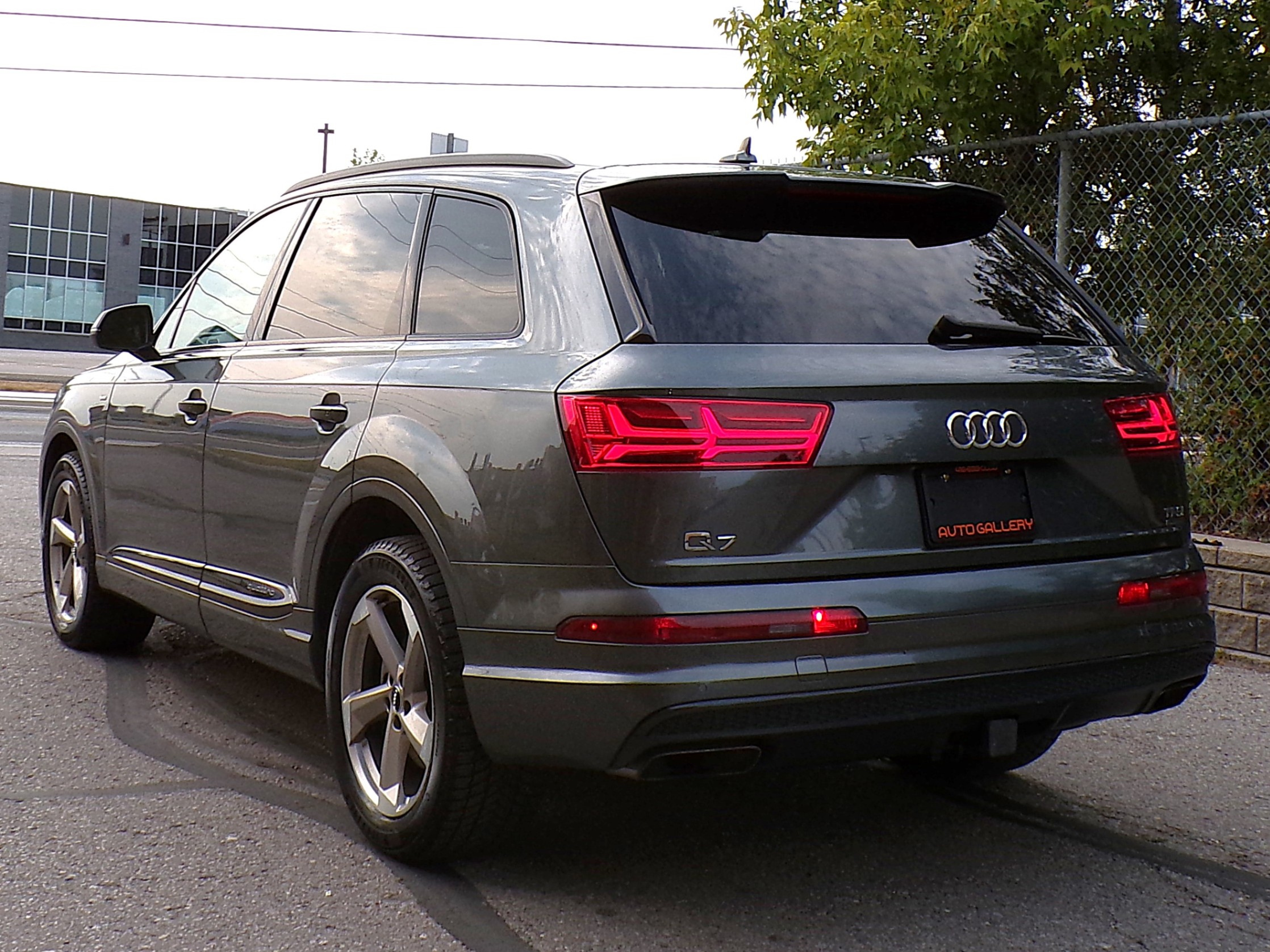 /autogallery/2018-Audi-Q7-5264874097784304.jpg