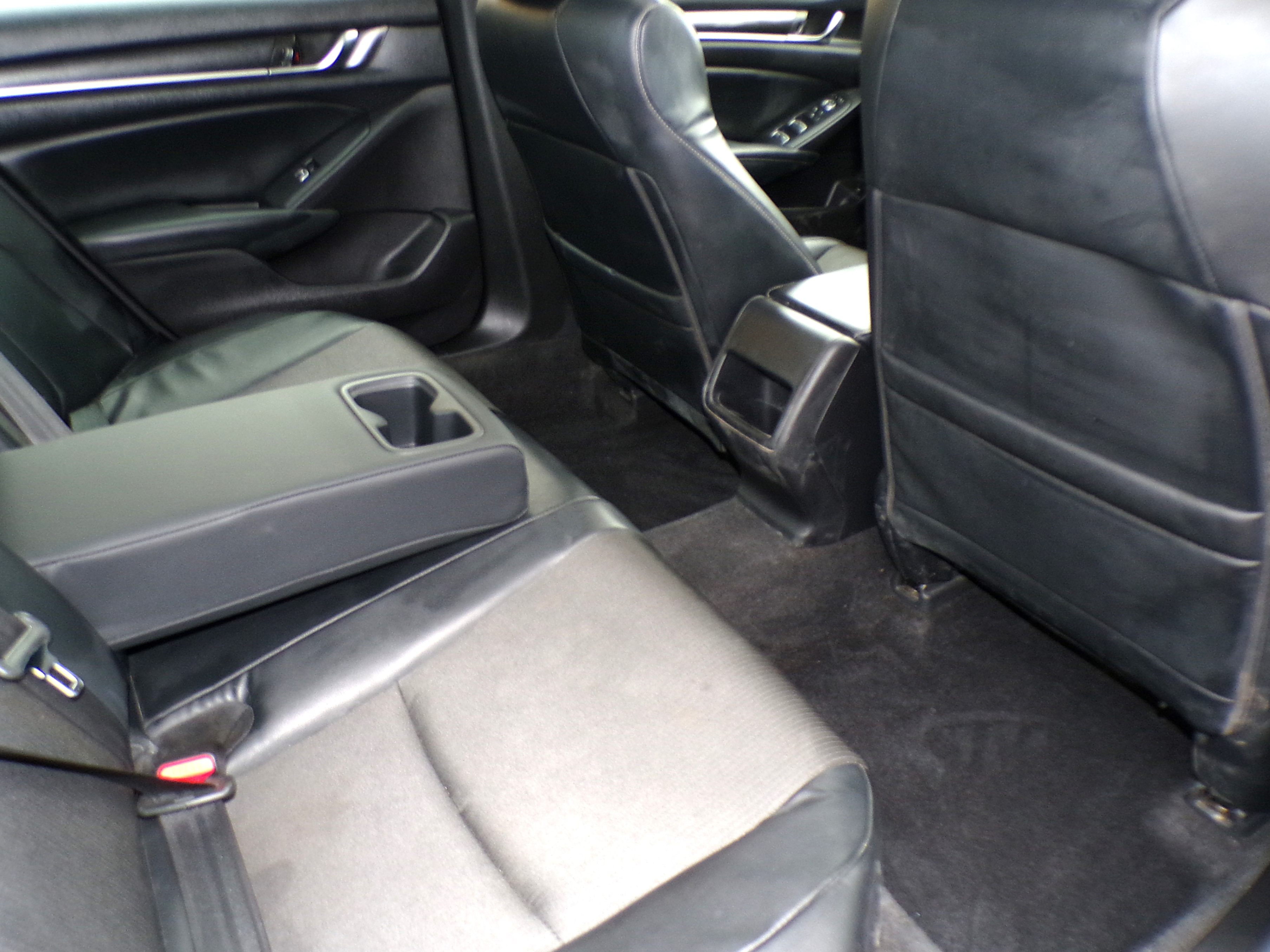 /autogallery/2018-Honda-Accord-24475942620593671.jpg