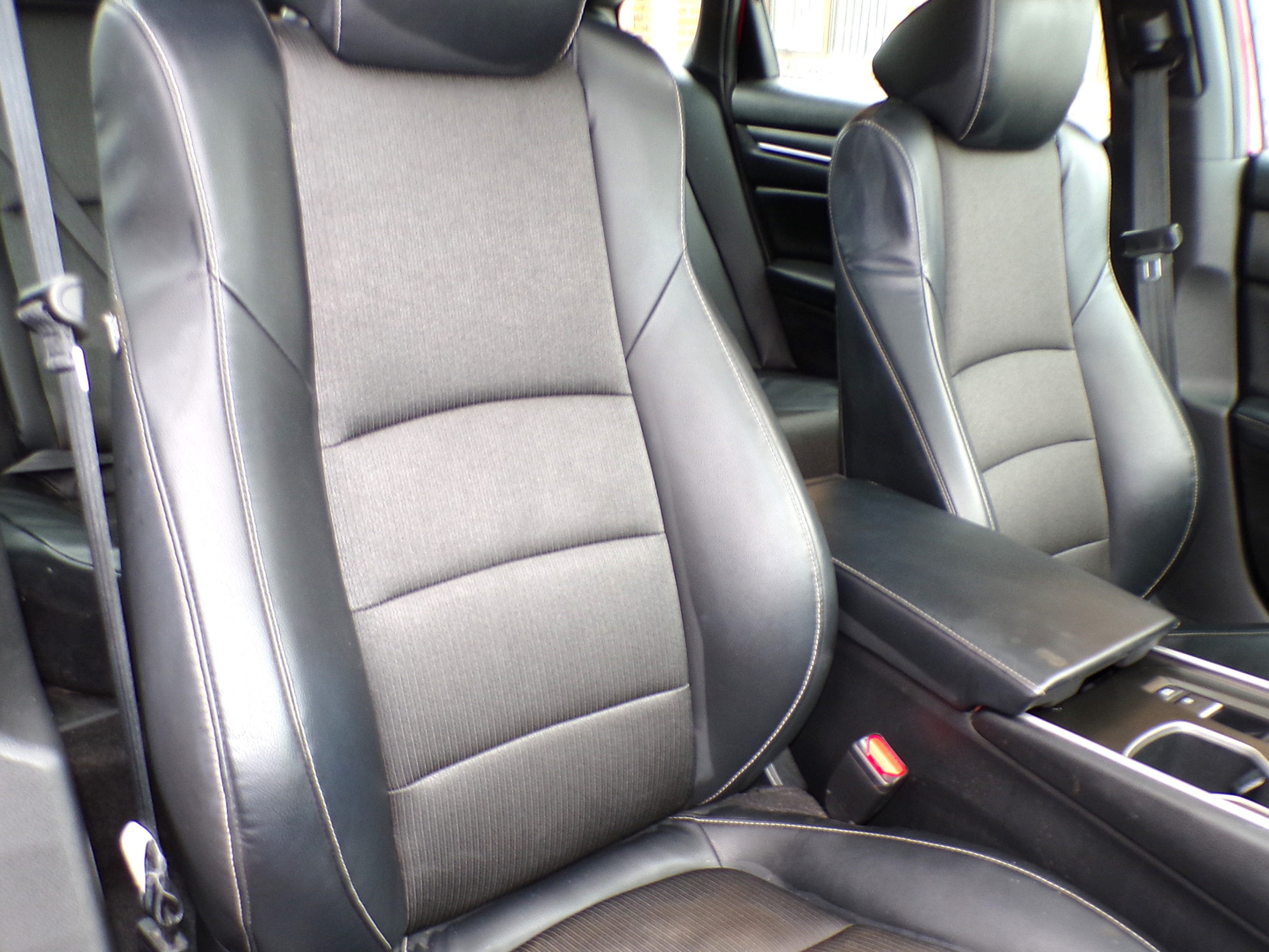 /autogallery/2018-Honda-Accord-252912413789824.jpg
