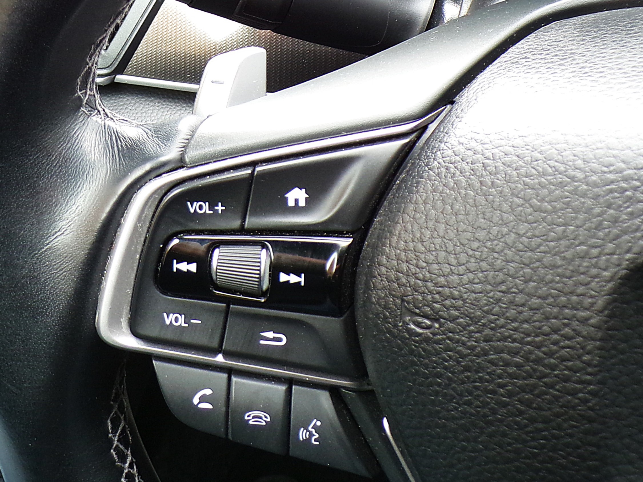 /autogallery/2018-Honda-Accord-4281336668100846.jpg