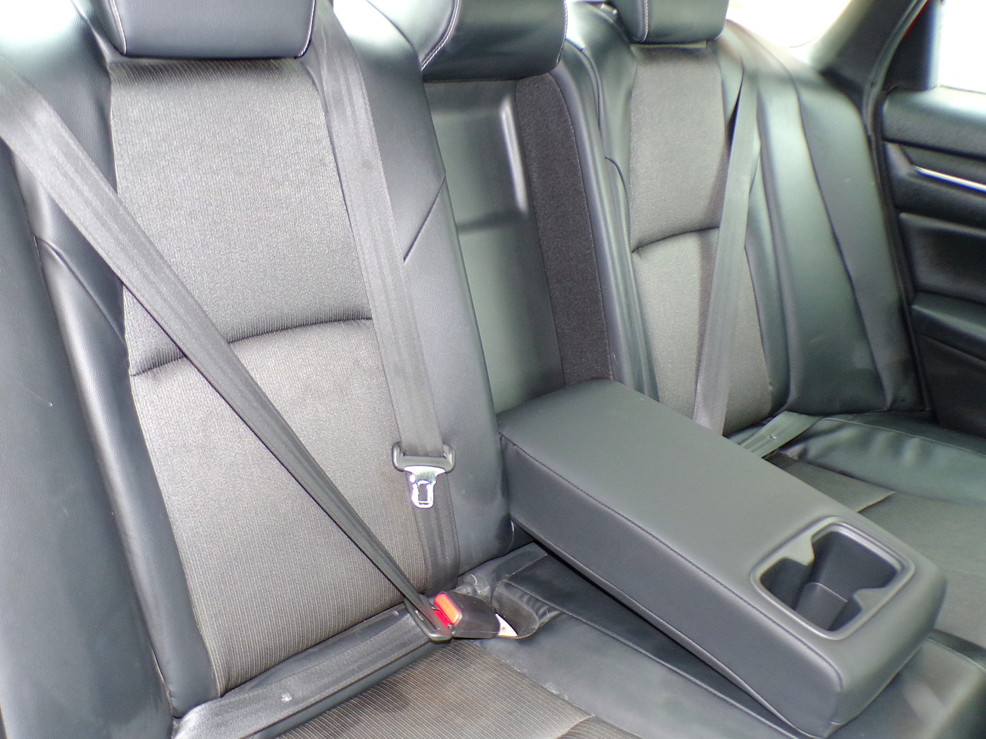 /autogallery/2018-Honda-Accord-7323362960356794.jpg