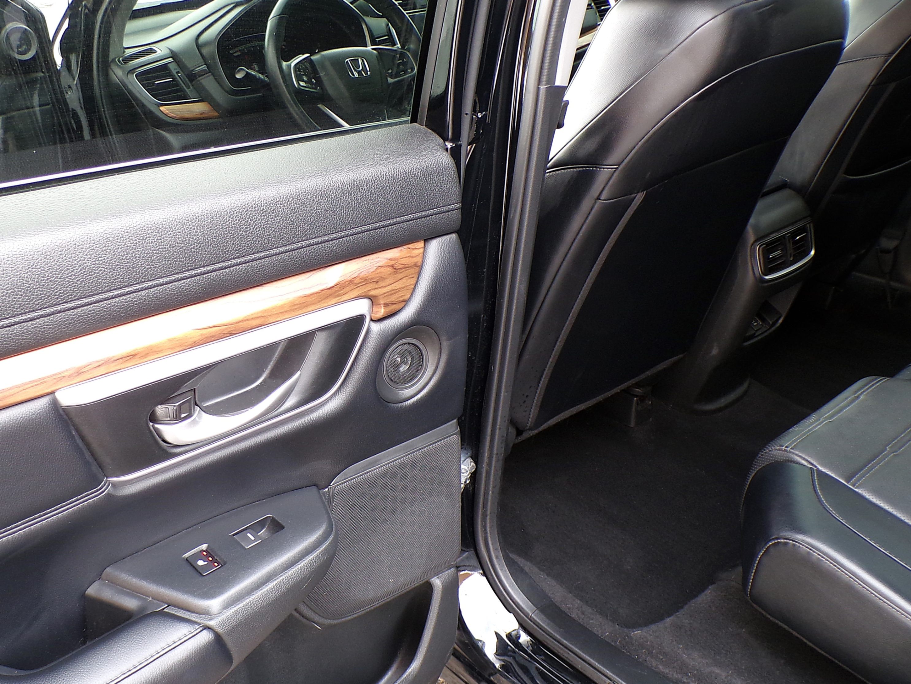 /autogallery/2018-Honda-CR-V-12505286901470525.jpg