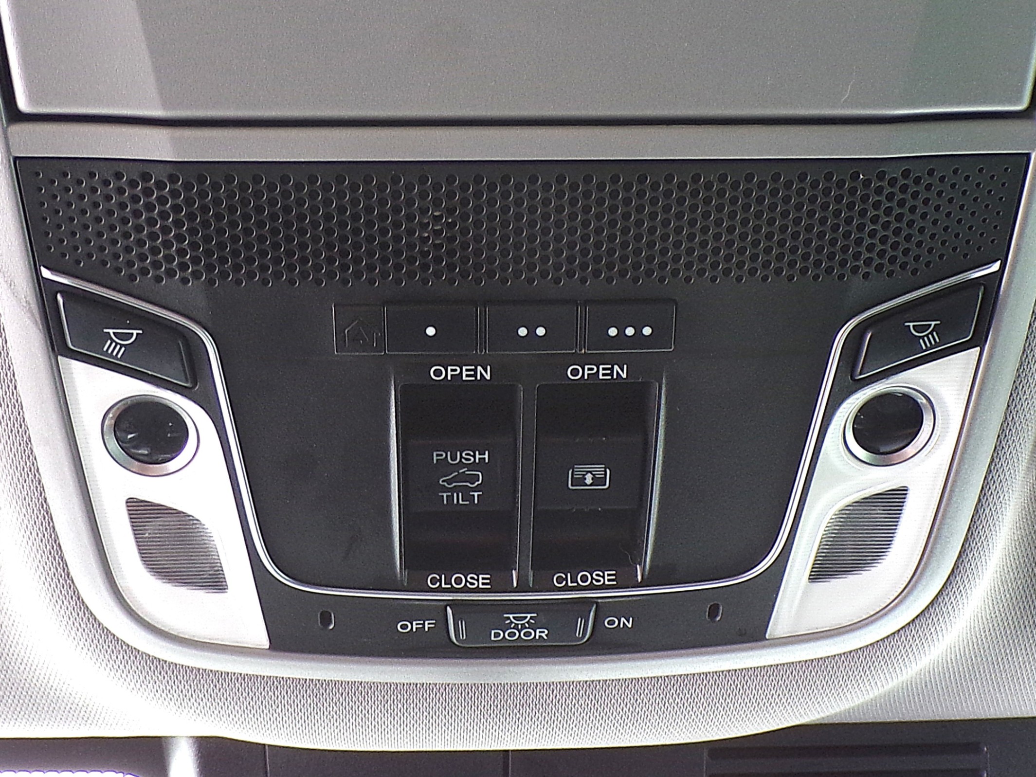 /autogallery/2018-Honda-CR-V-8260628193290618.jpg