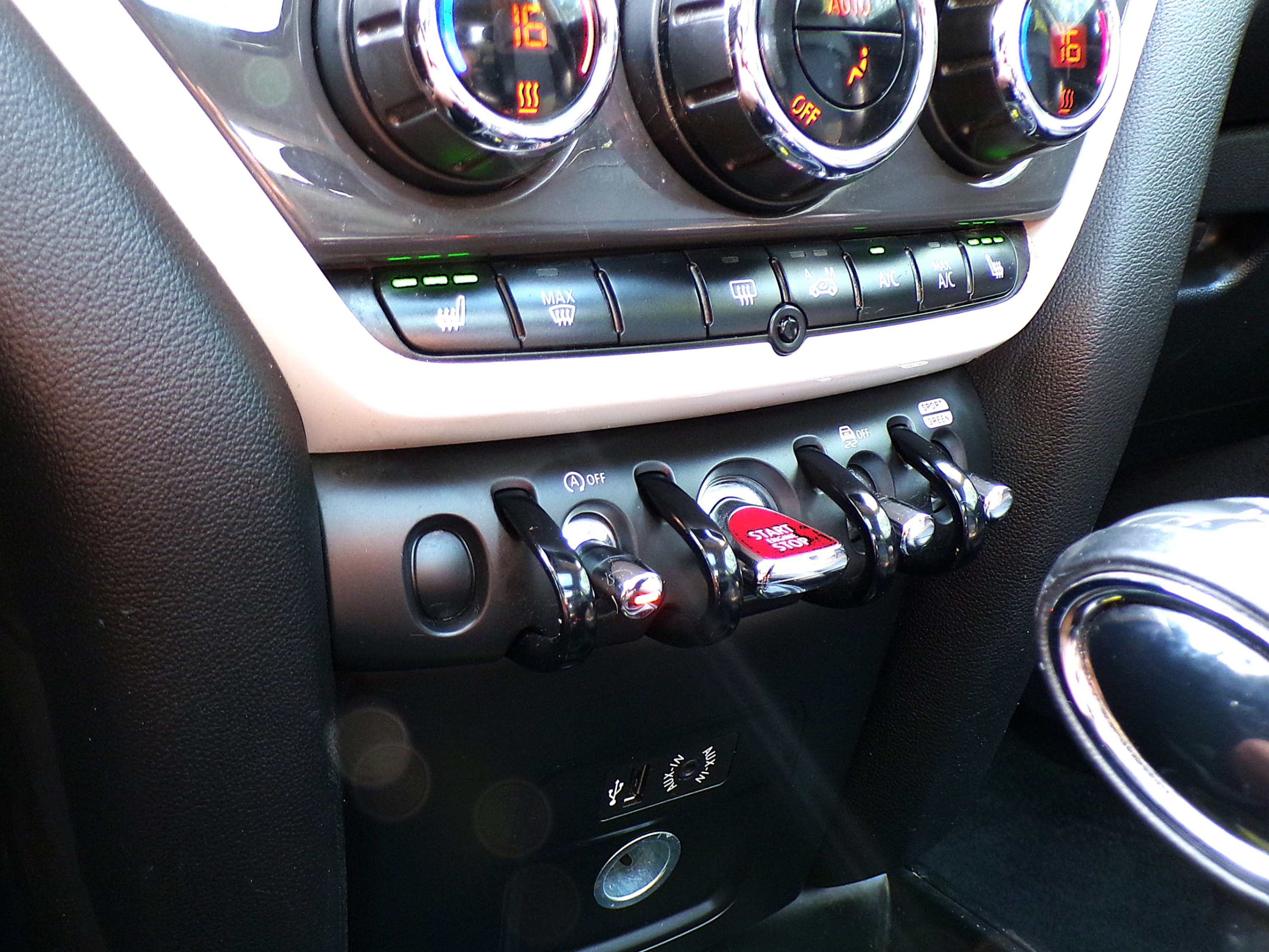 /autogallery/2018-MINI-Countryman-6912162849232102.jpg