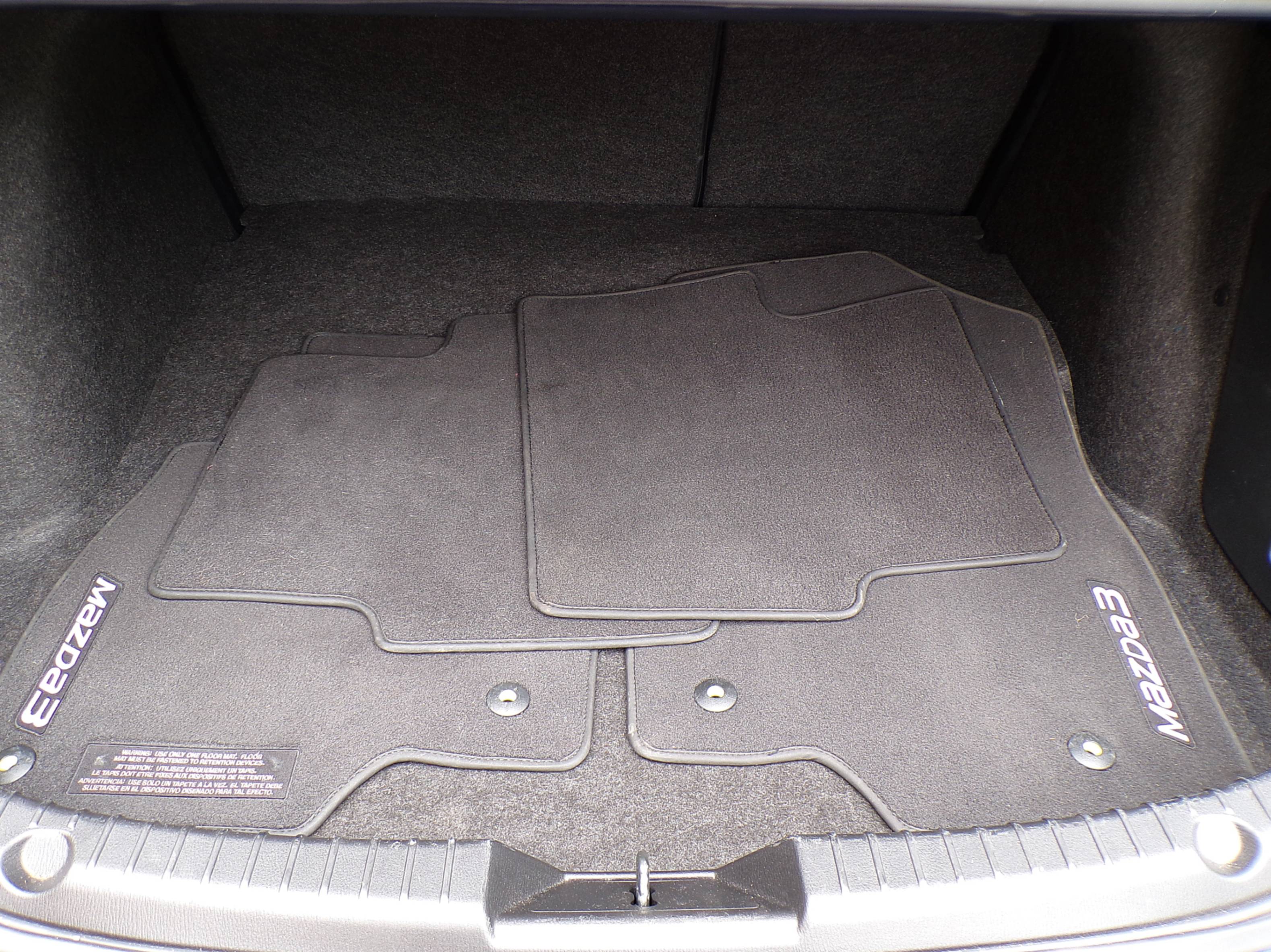 /autogallery/2018-Mazda-Mazda3-08468027524551114.jpg