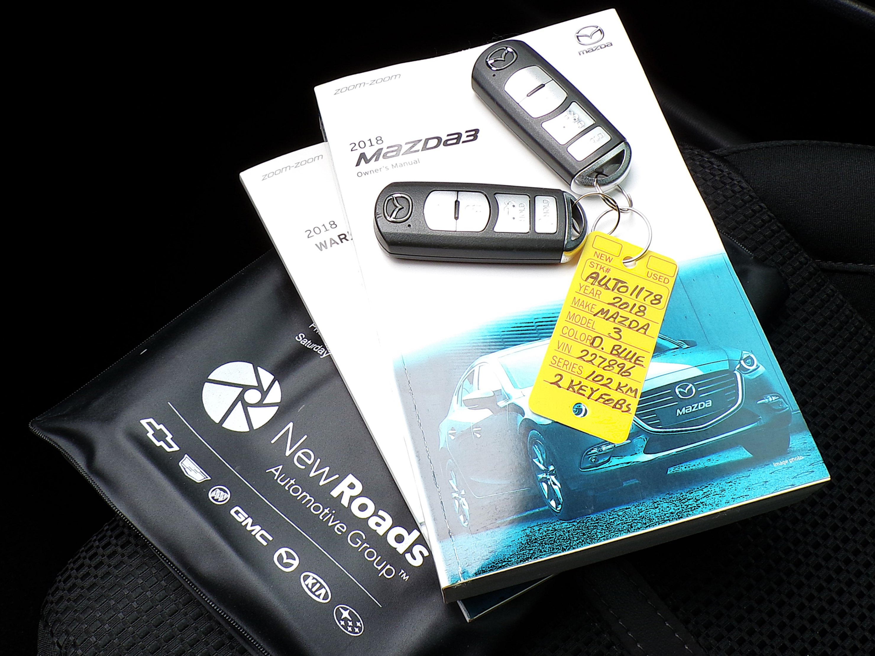 /autogallery/2018-Mazda-Mazda3-5200683772060508.jpg