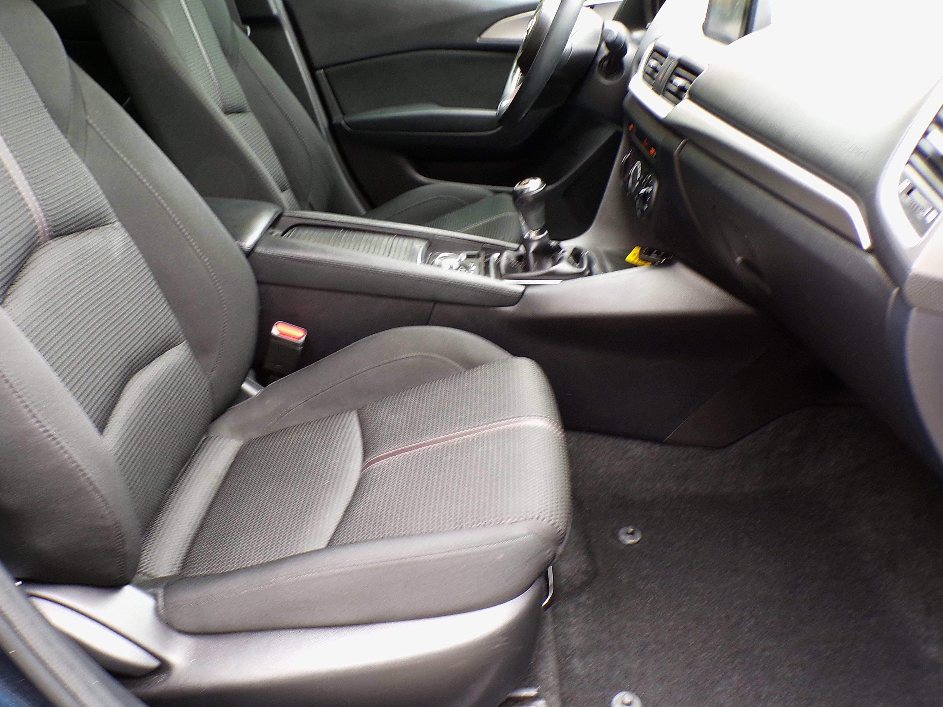 /autogallery/2018-Mazda-Mazda3-5380003335362968.jpg