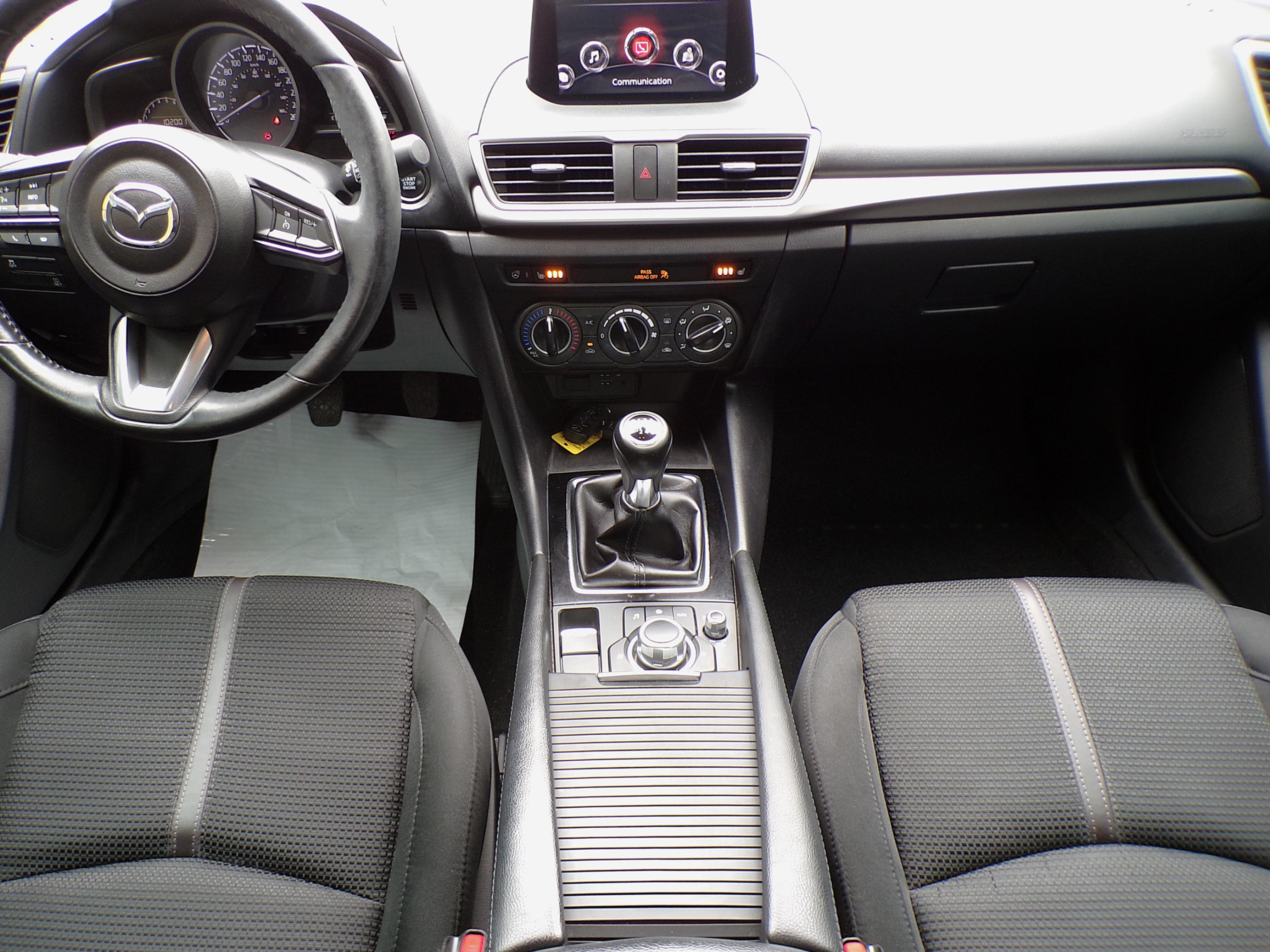 /autogallery/2018-Mazda-Mazda3-7577123807164243.jpg