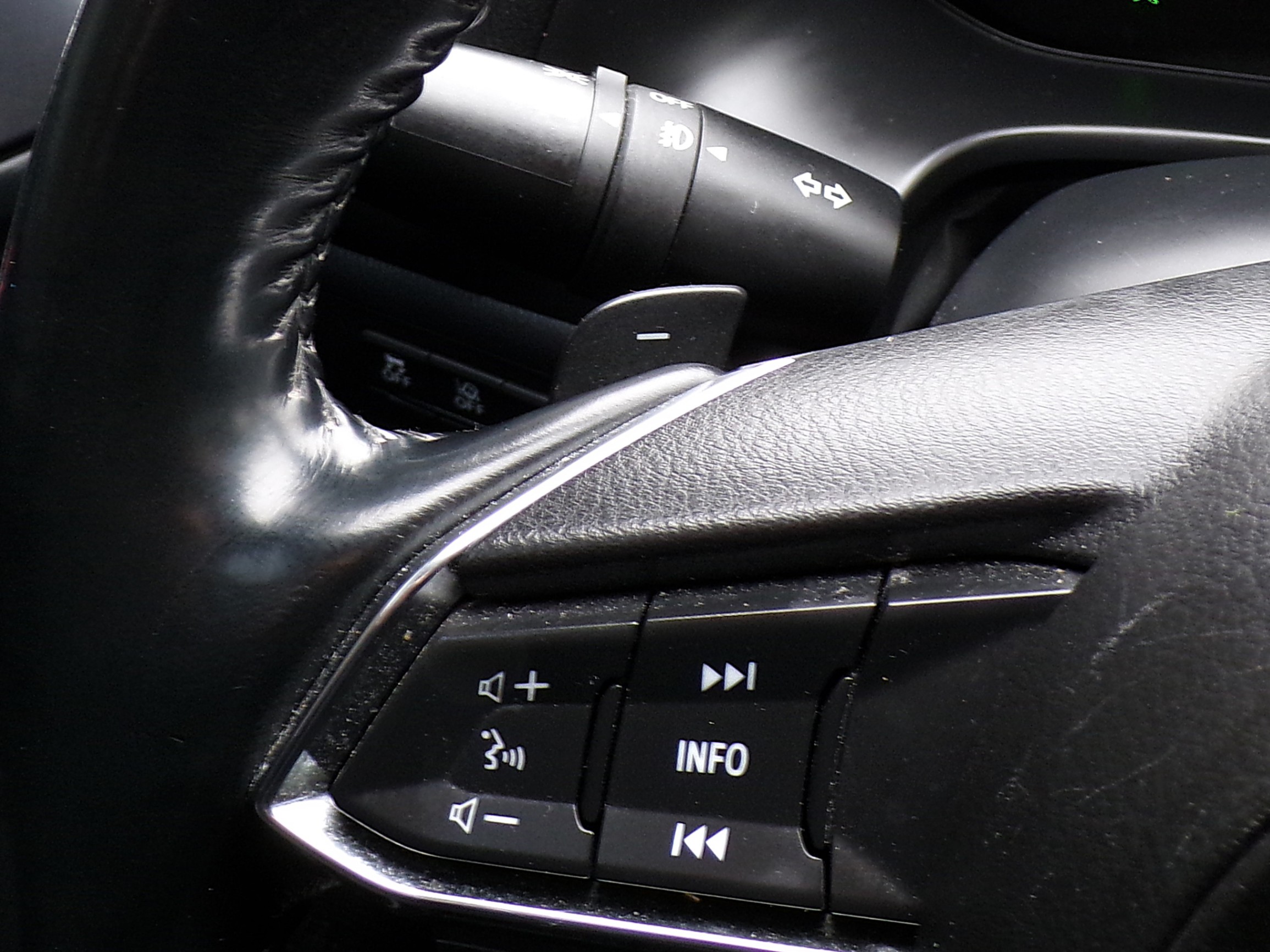 /autogallery/2018-Mazda-Mazda3Sport-07931496726966425.jpg