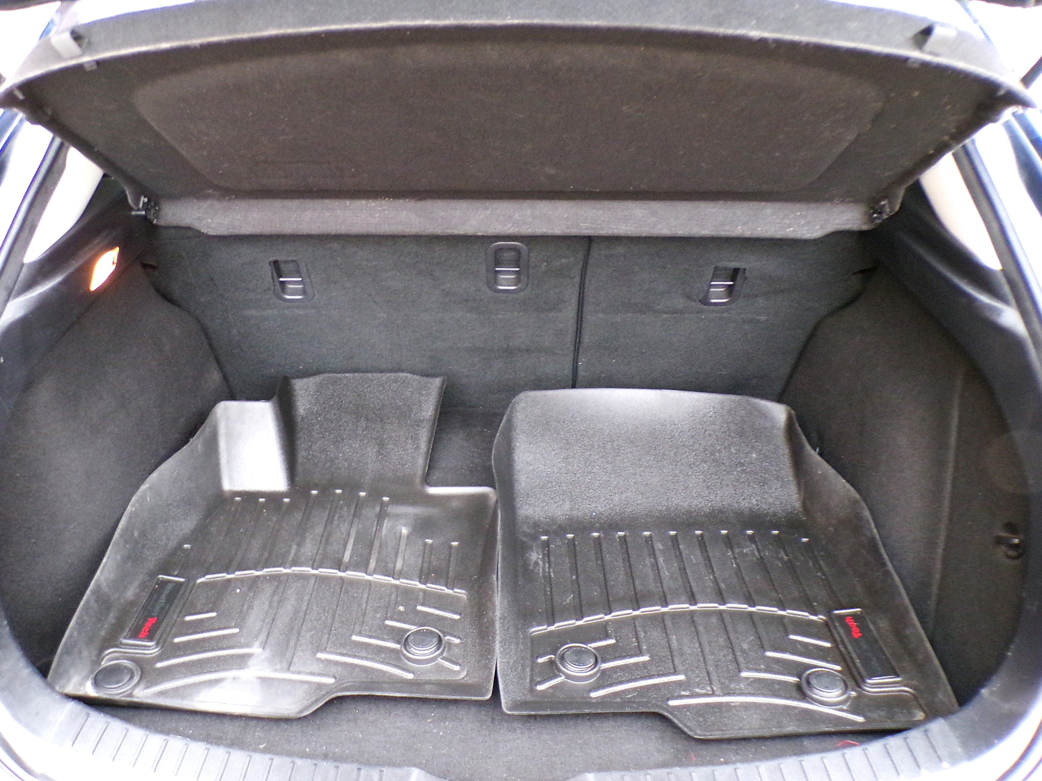 /autogallery/2018-Mazda-Mazda3Sport-48059185225287737.jpg