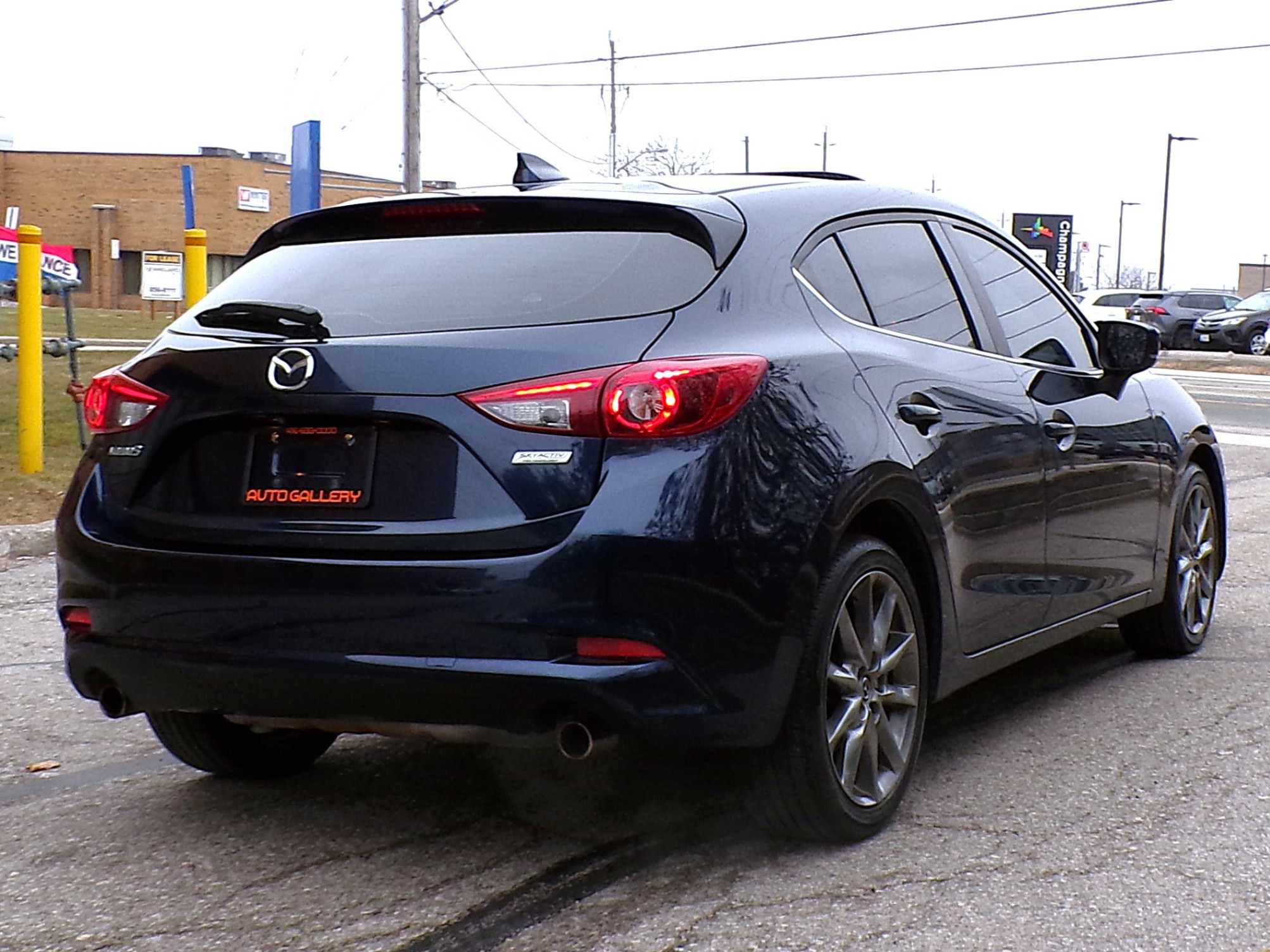 /autogallery/2018-Mazda-Mazda3Sport-8007917178385717.jpg