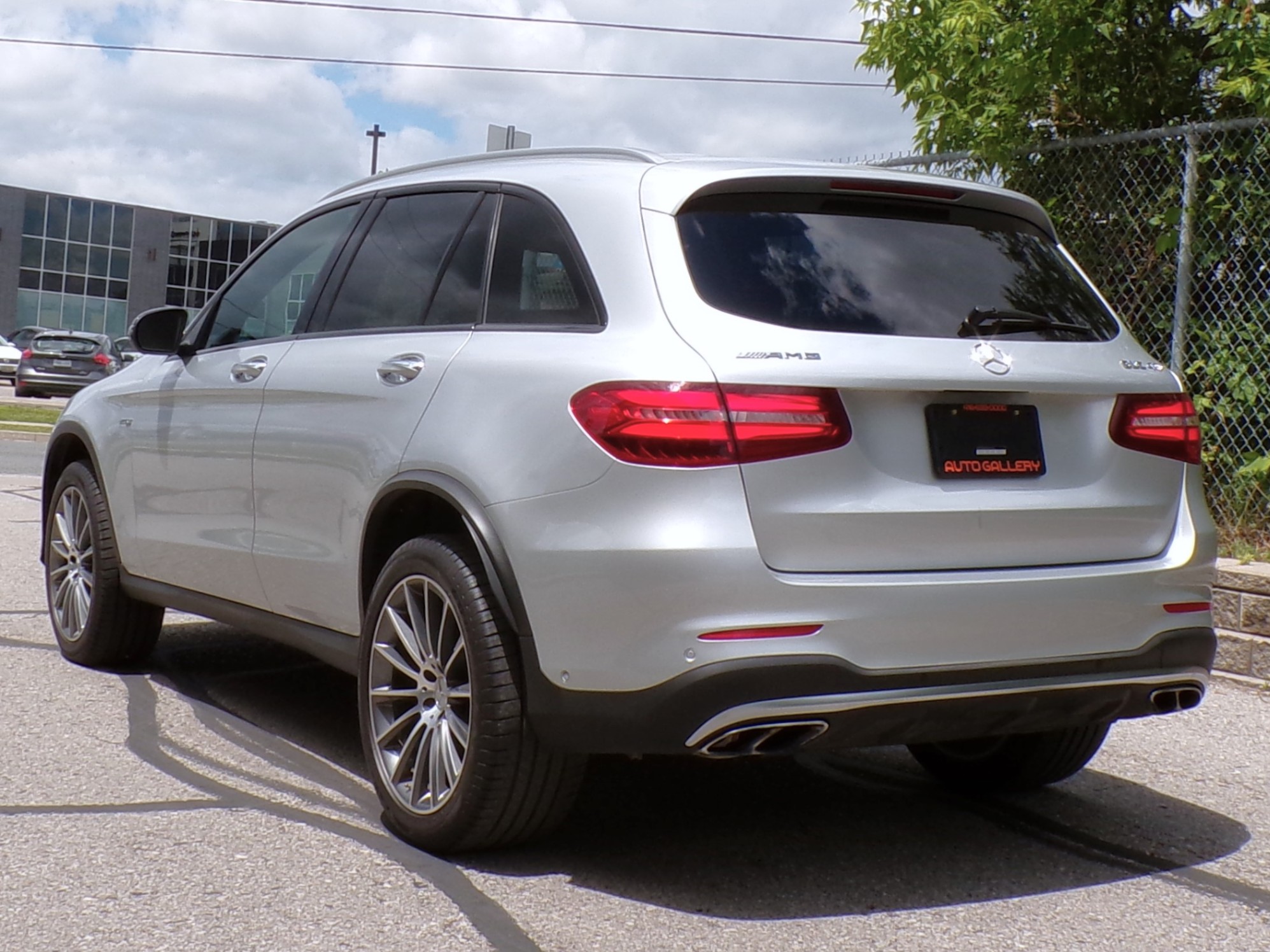 /autogallery/2018-Mercedes-Benz-GLC43-00704873635902481.jpg