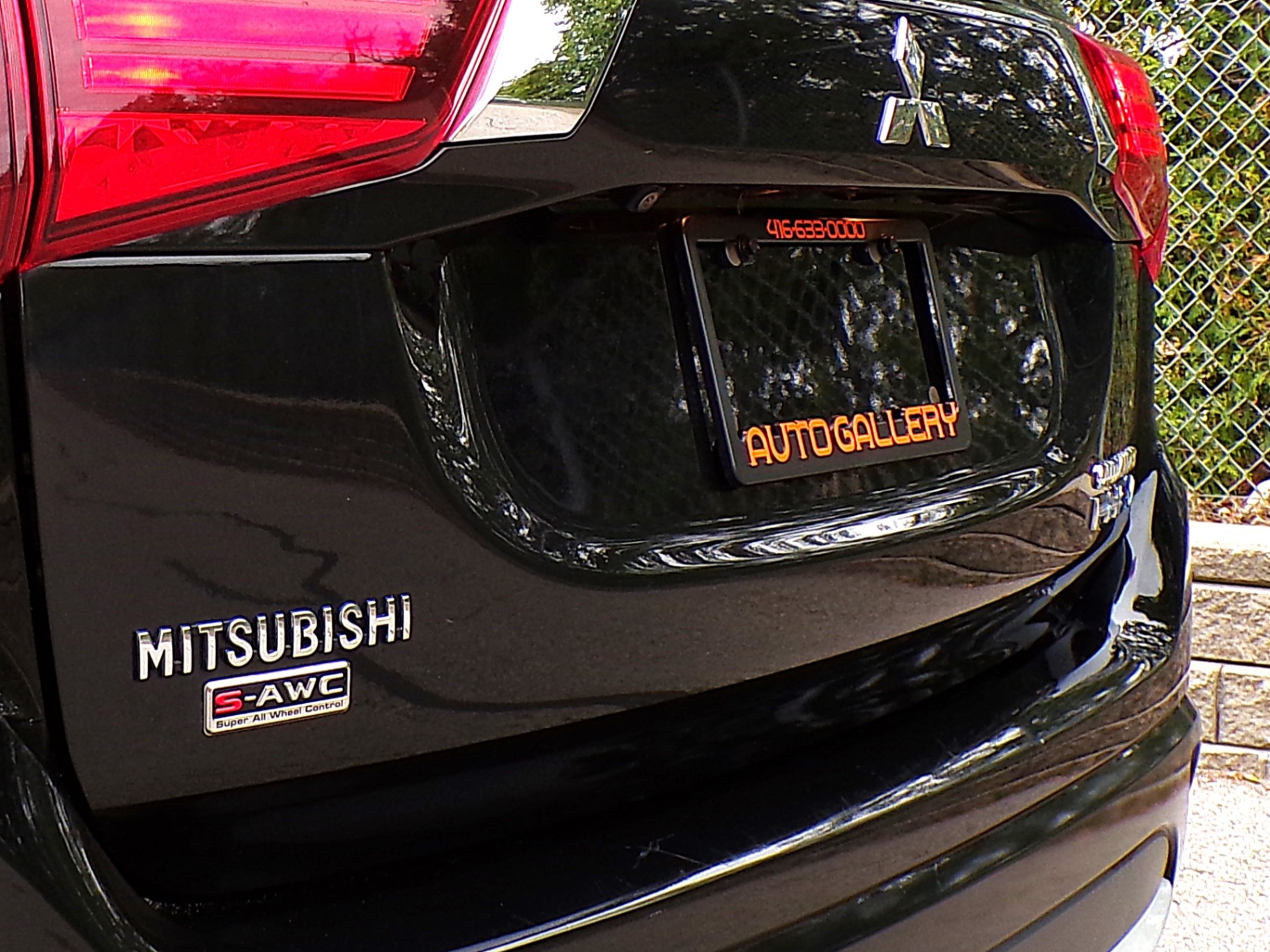 /autogallery/2018-Mitsubishi-OutlanderPHEV-4158734798049264.jpg