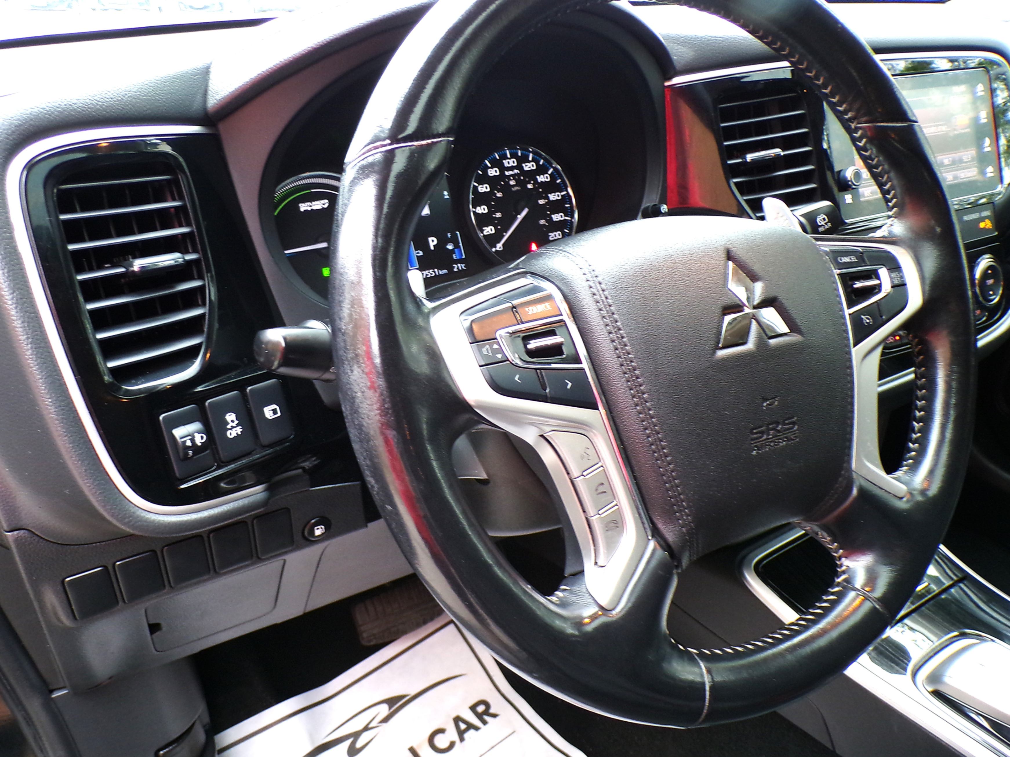 /autogallery/2018-Mitsubishi-OutlanderPHEV-4225548588896362.jpg