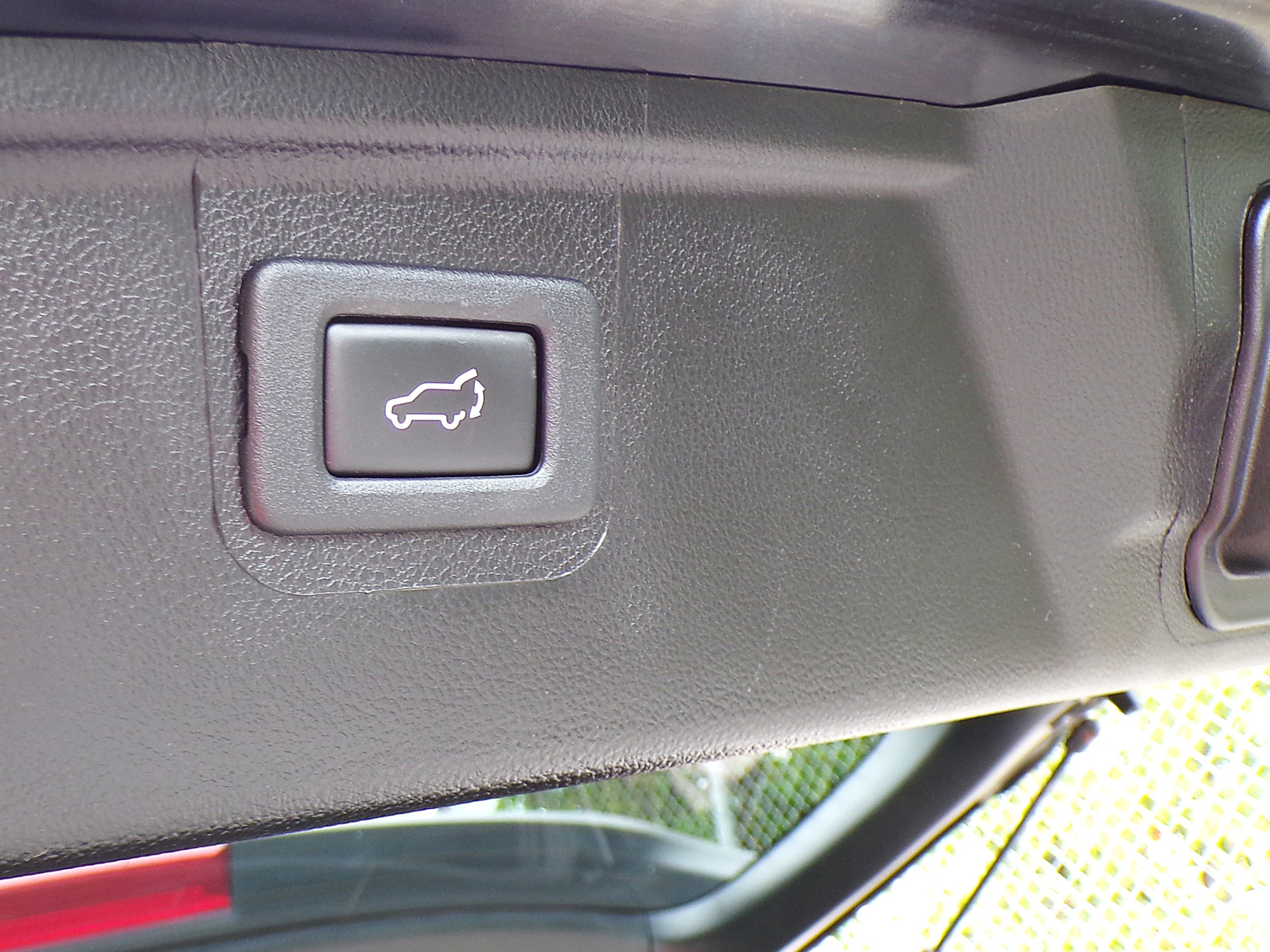 /autogallery/2018-Subaru-Outback-05516452590053089.jpg