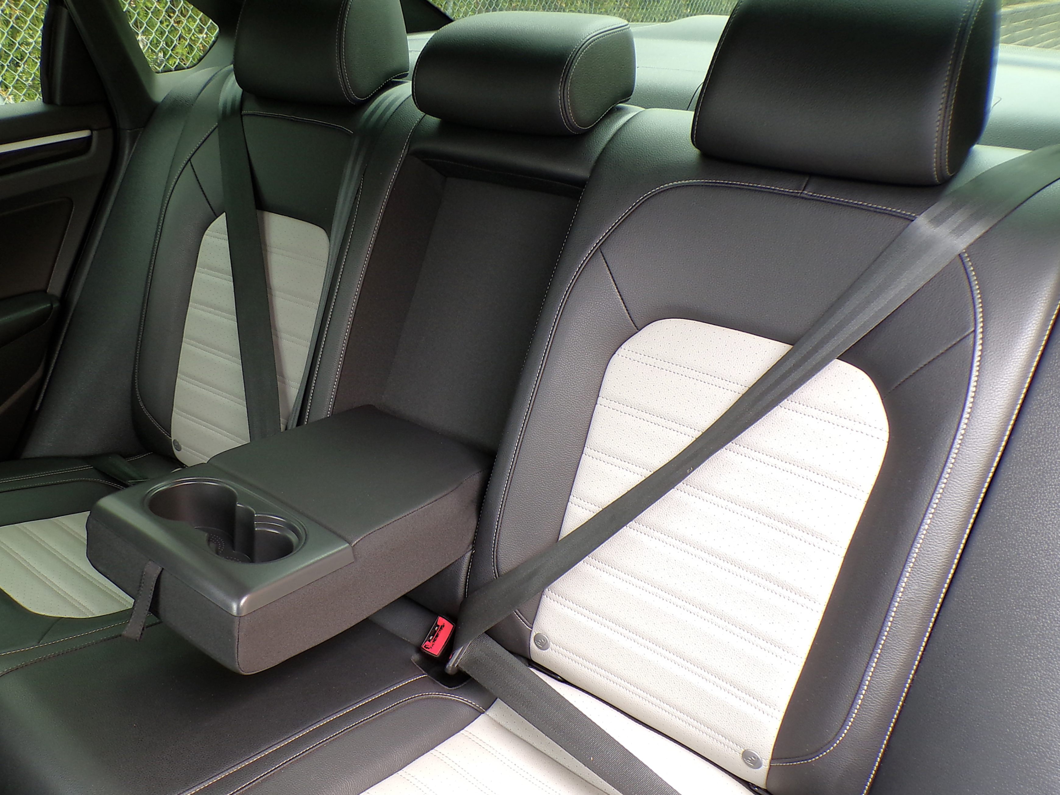 /autogallery/2018-Volkswagen-Passat-6174707587502231.jpg