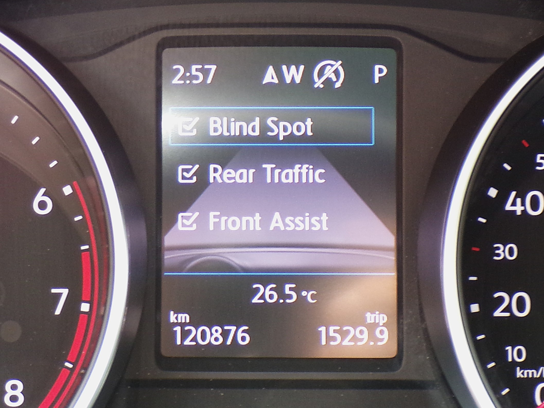 /autogallery/2018-Volkswagen-Tiguan-7180735137921366.jpg