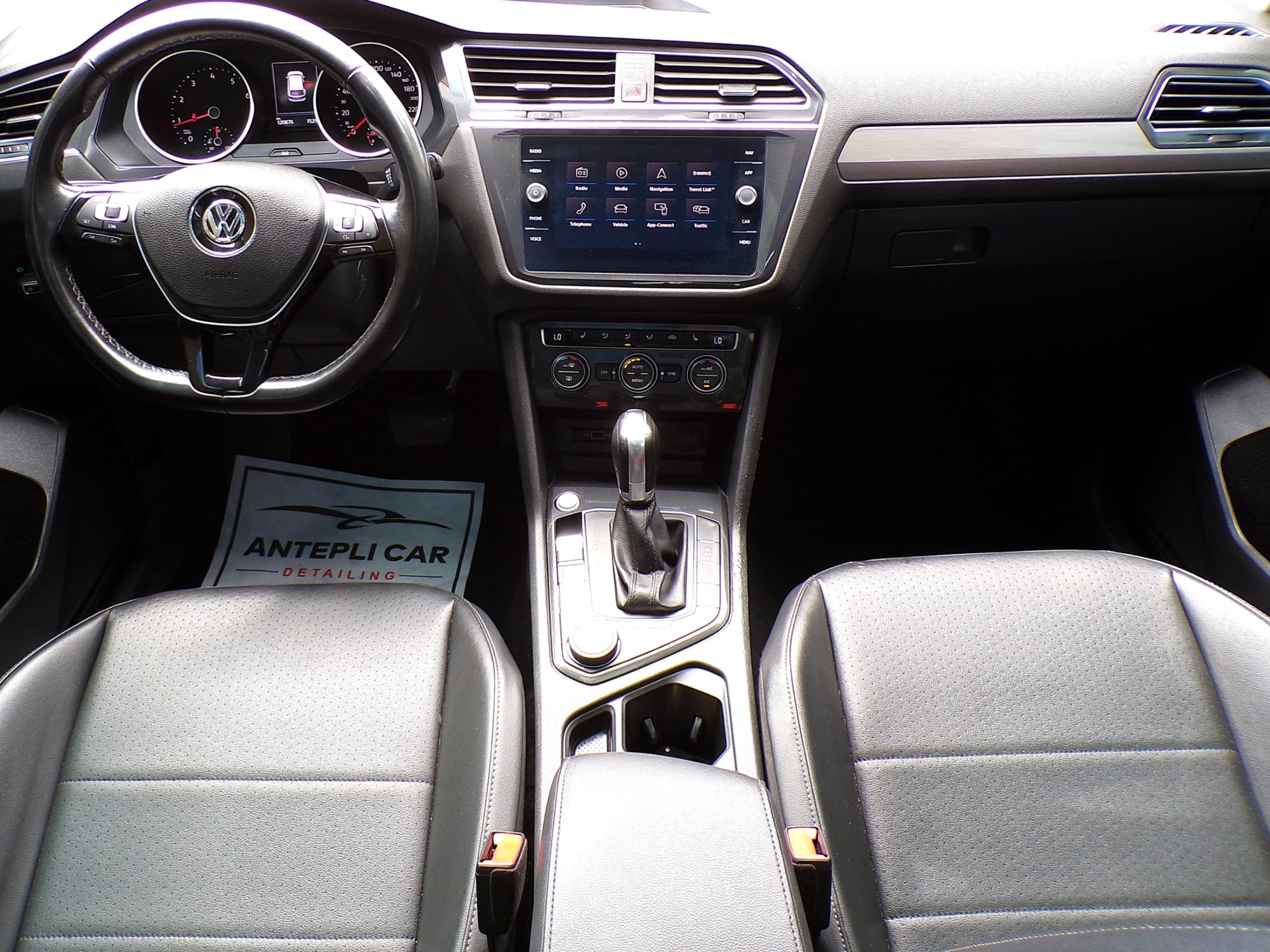 /autogallery/2018-Volkswagen-Tiguan-822871138072659.jpg