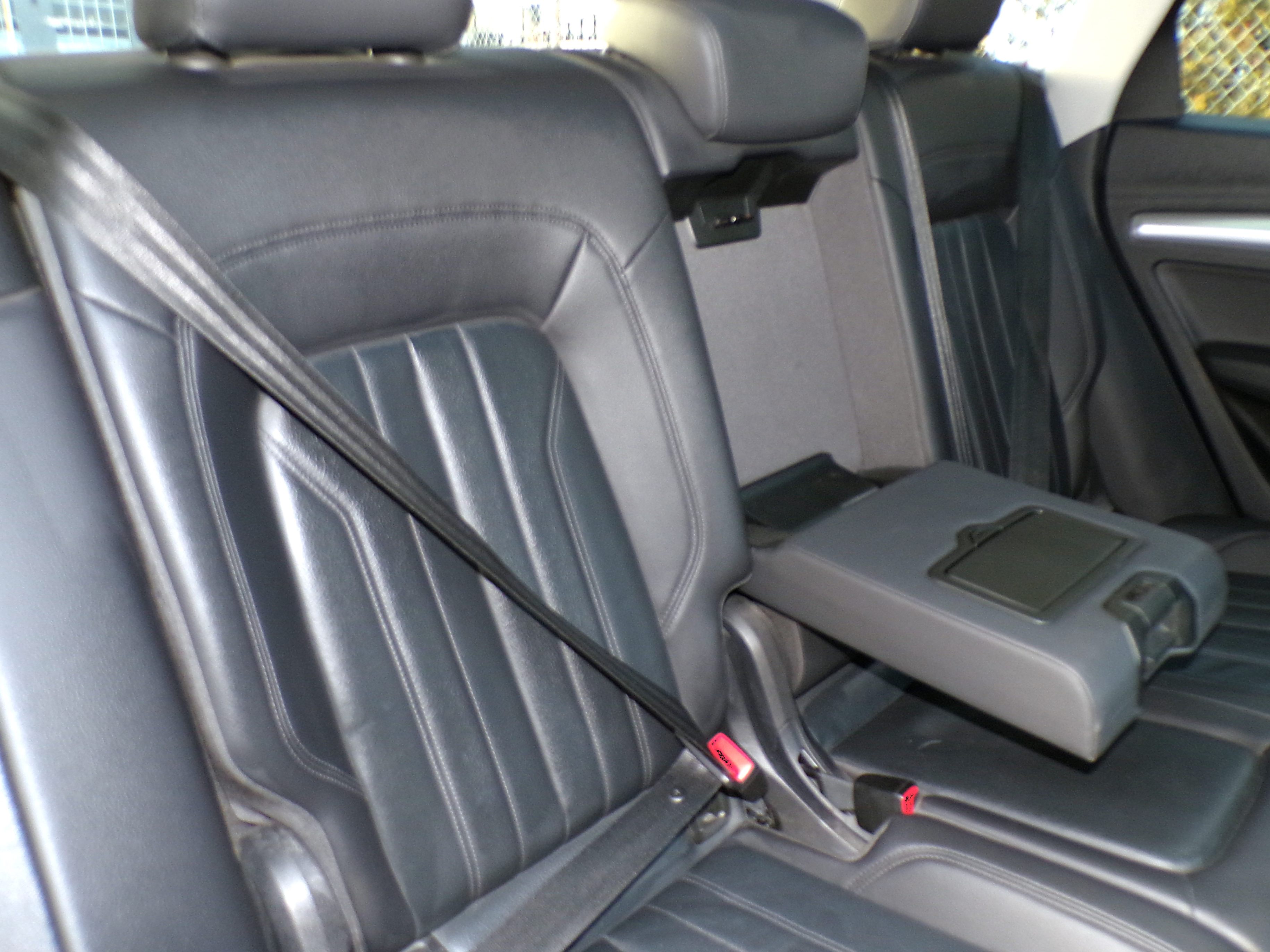 /autogallery/2019-Audi-Q5-05348521930678274.jpg