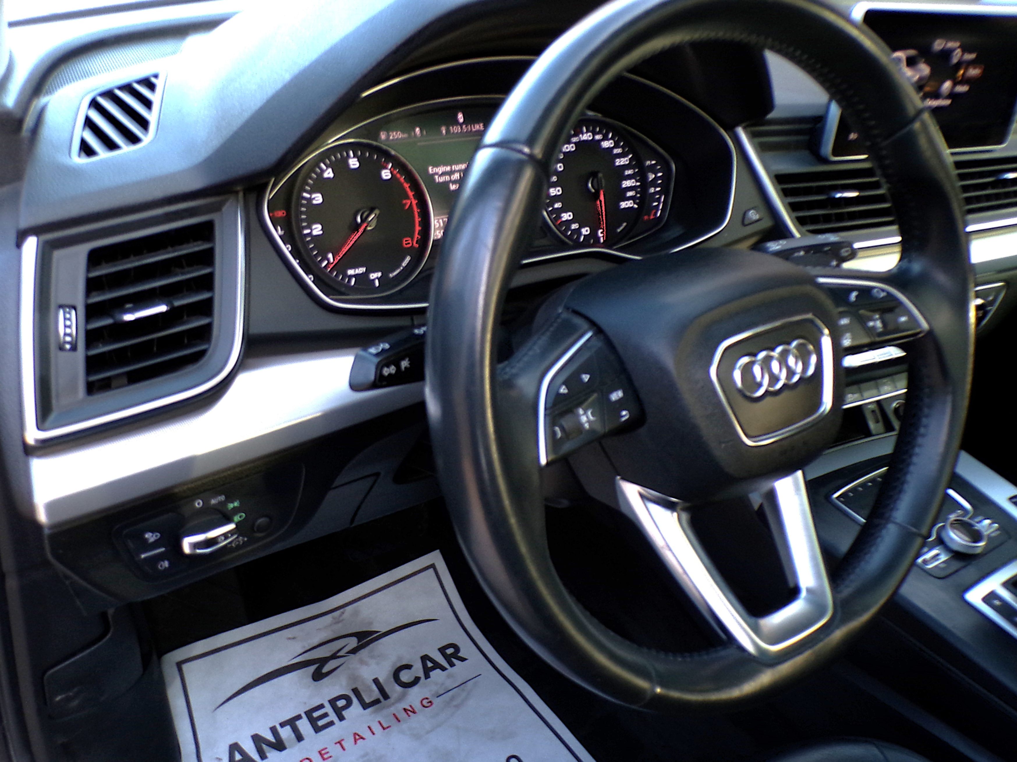 /autogallery/2019-Audi-Q5-8315601272305395.jpg