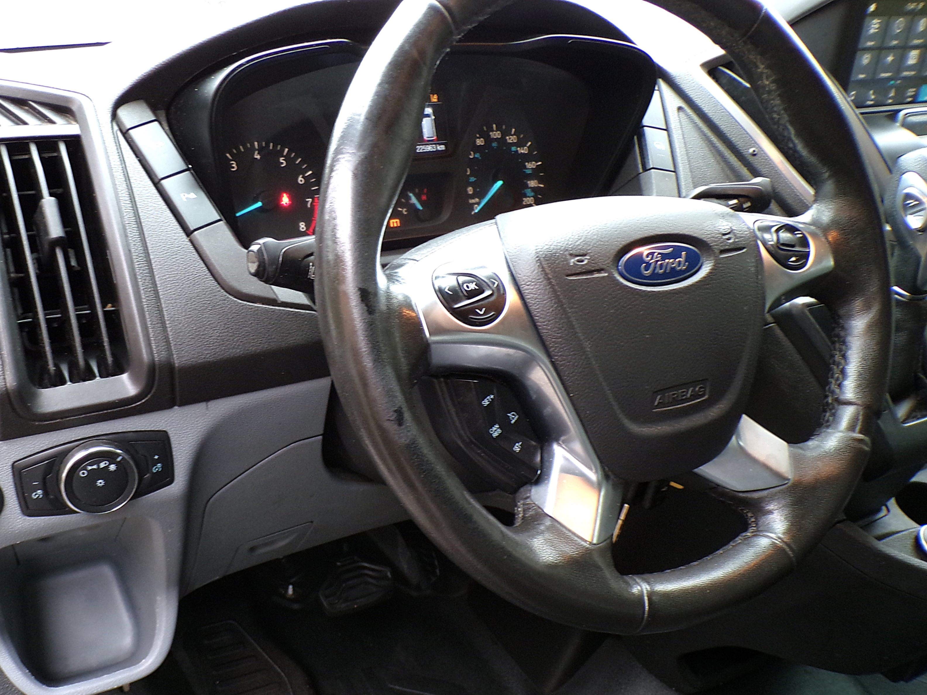 /autogallery/2019-Ford-Transit-3491409090726292.jpg