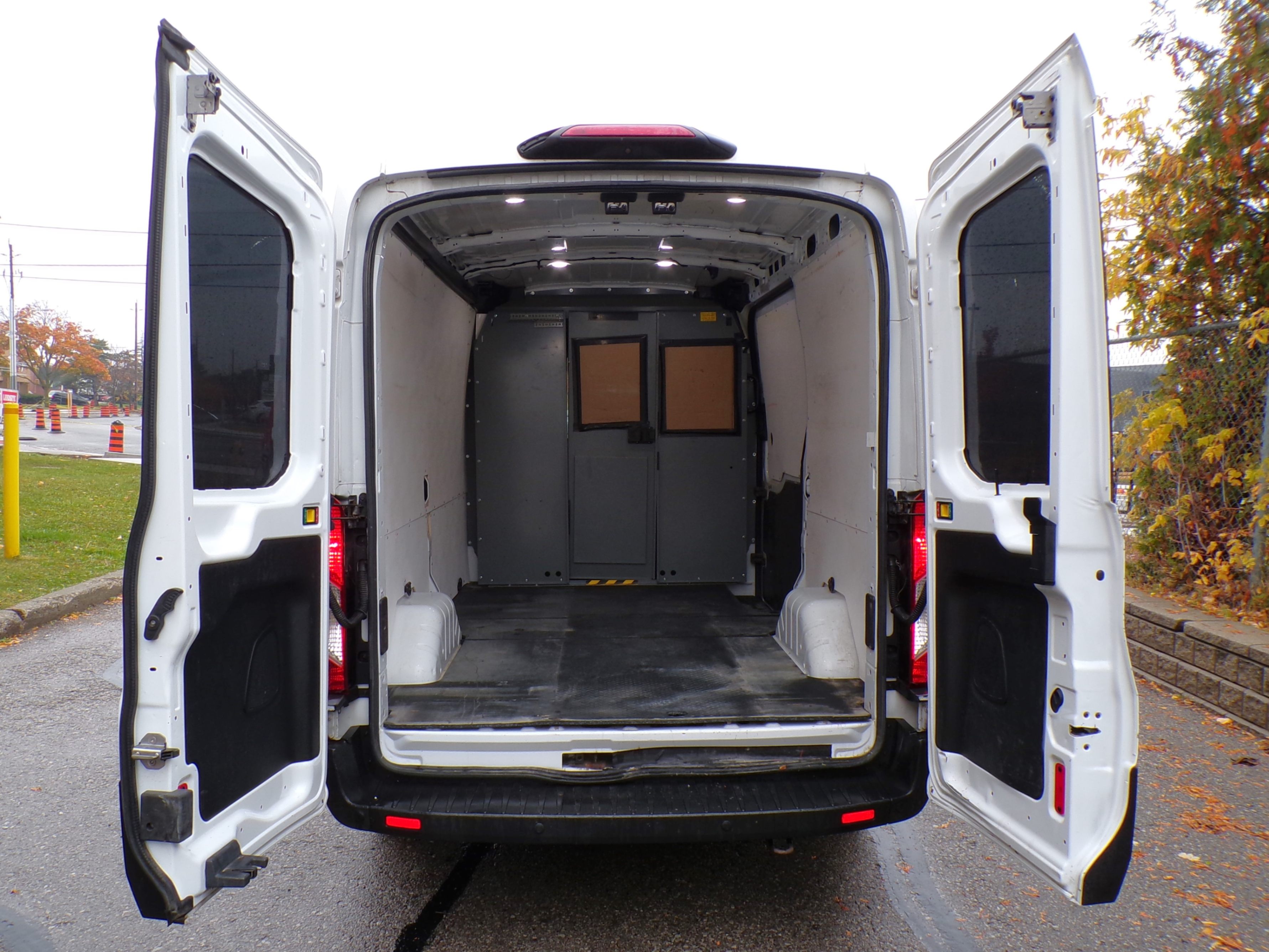 /autogallery/2019-Ford-Transit-474092538754292.jpg