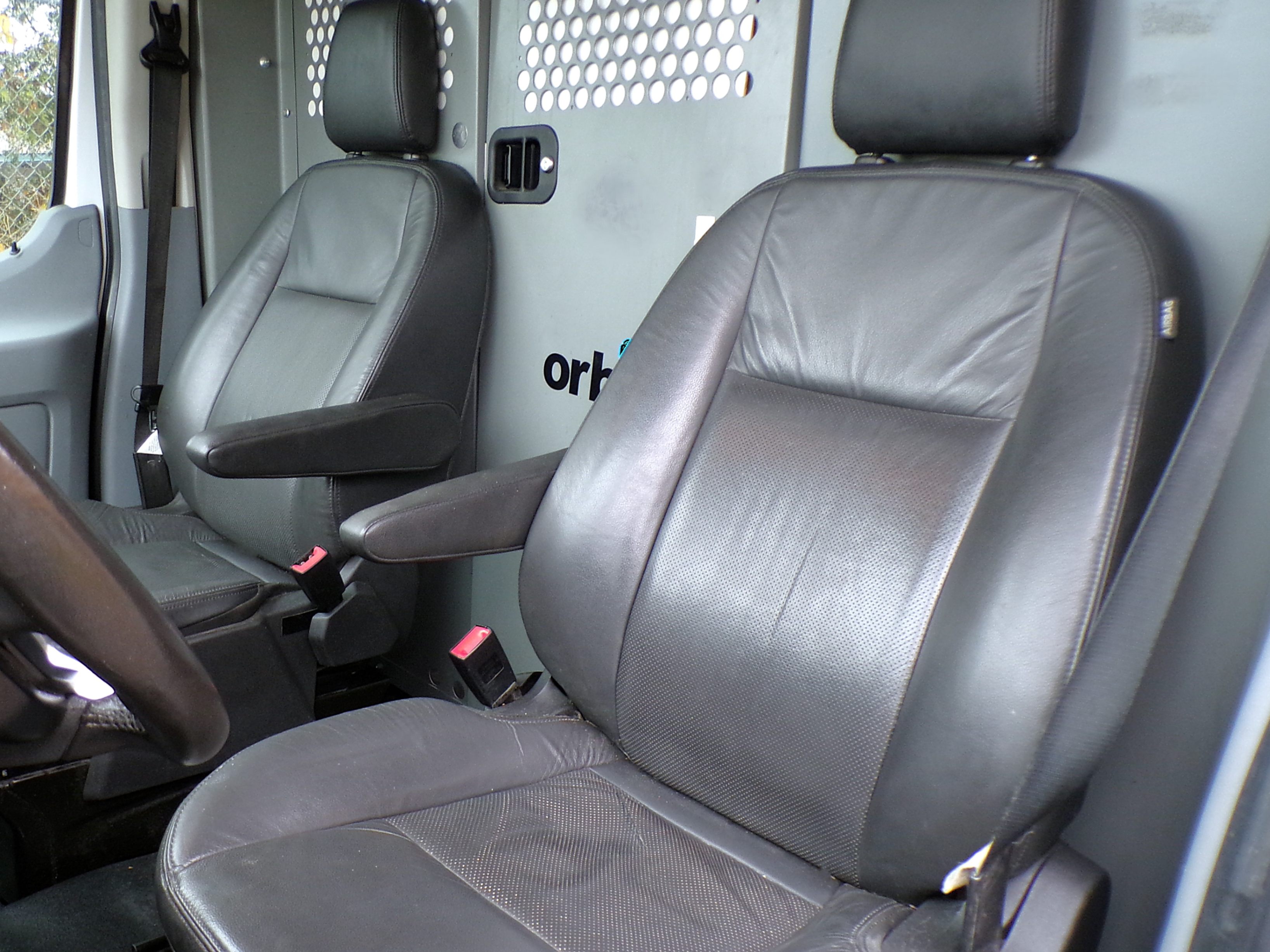 /autogallery/2019-Ford-Transit-7996584383721144.jpg