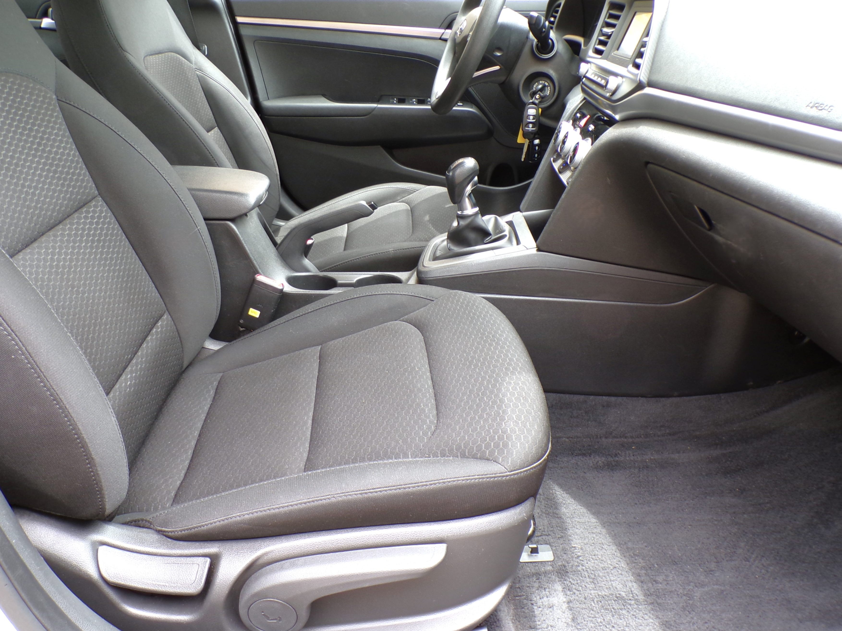 /autogallery/2019-Hyundai-Elantra-4223633001536209.jpg