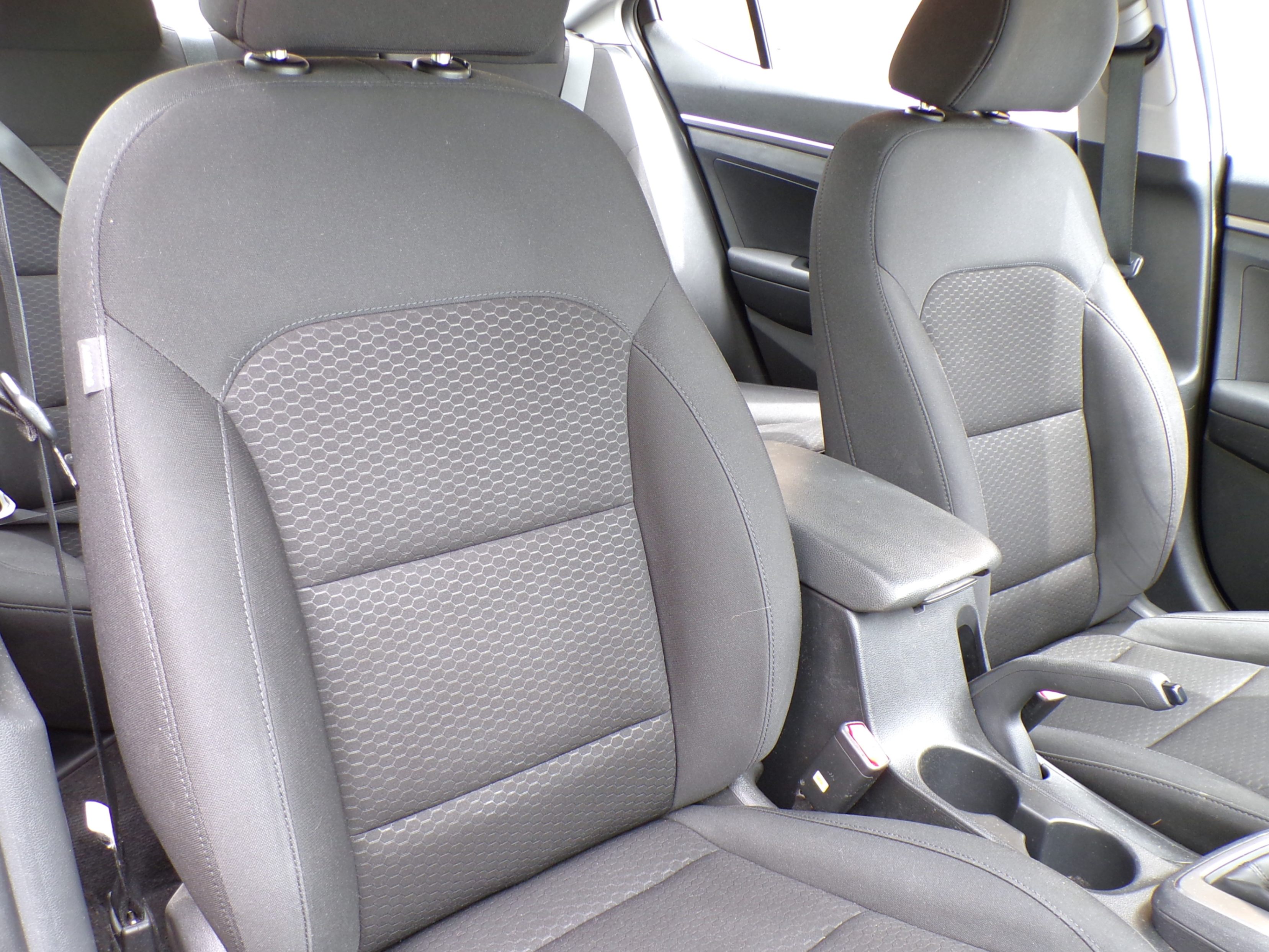 /autogallery/2019-Hyundai-Elantra-4569525763218736.jpg