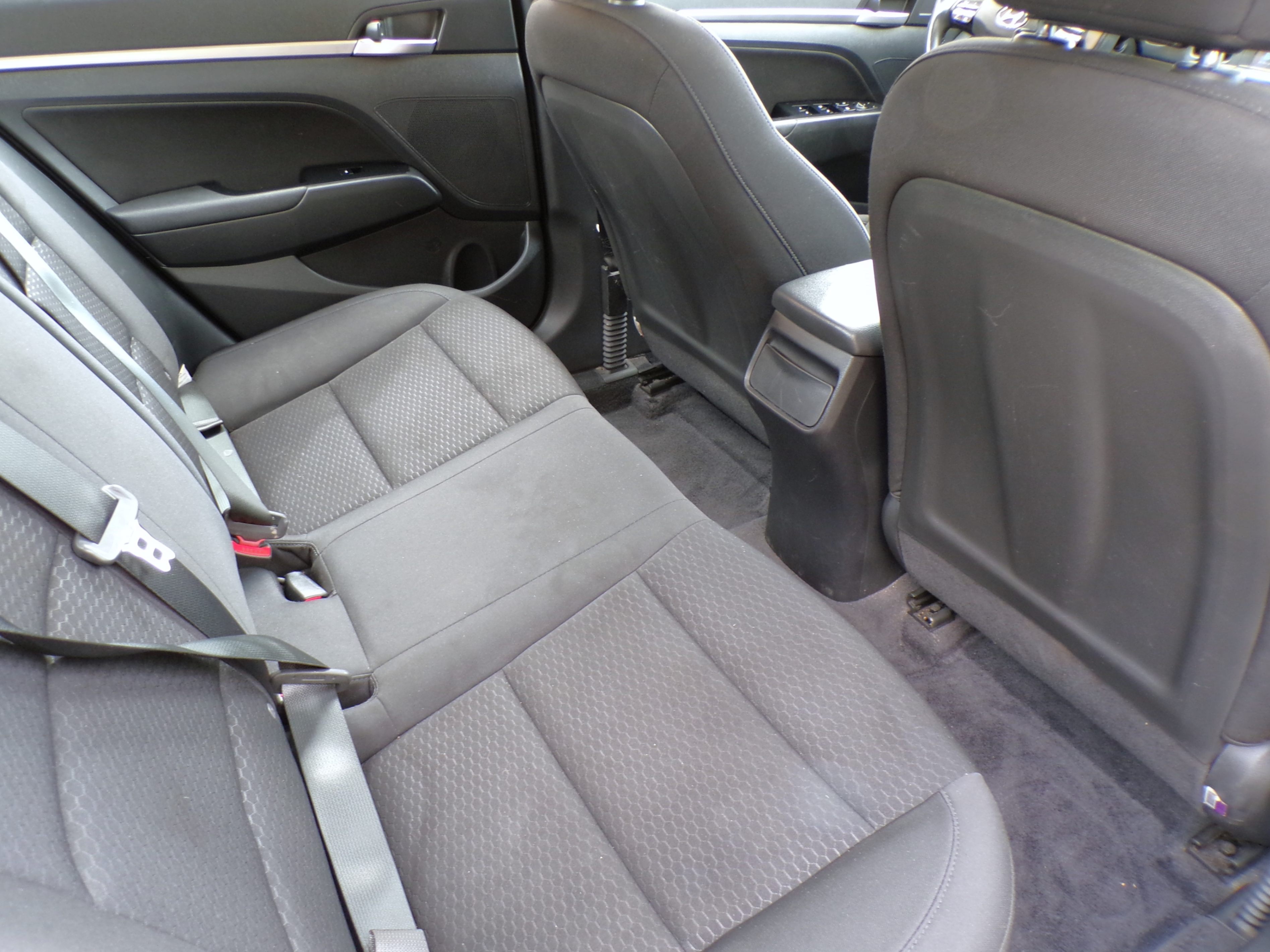 /autogallery/2019-Hyundai-Elantra-5240196060406133.jpg