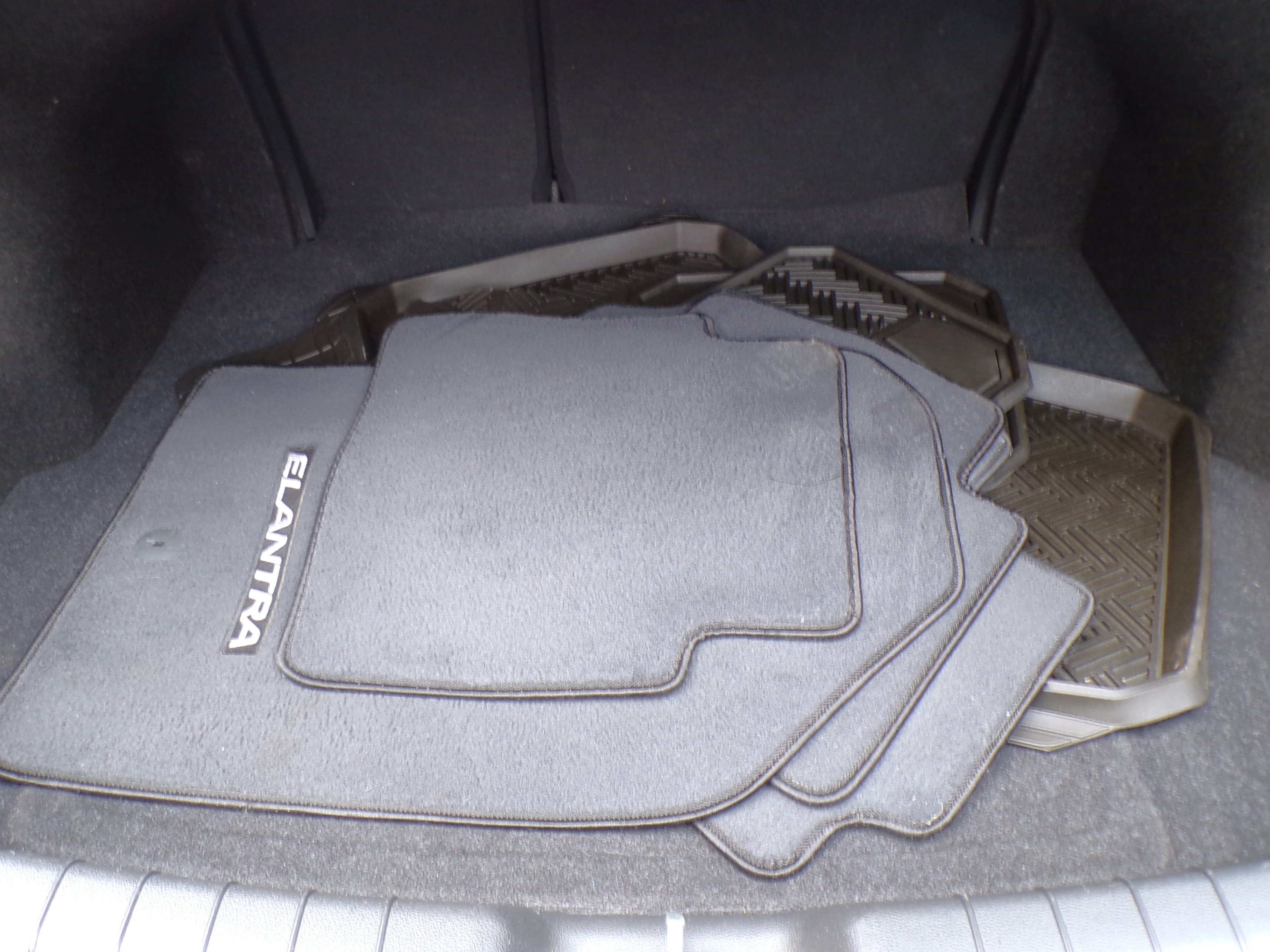 /autogallery/2019-Hyundai-Elantra-6377824942348702.jpg