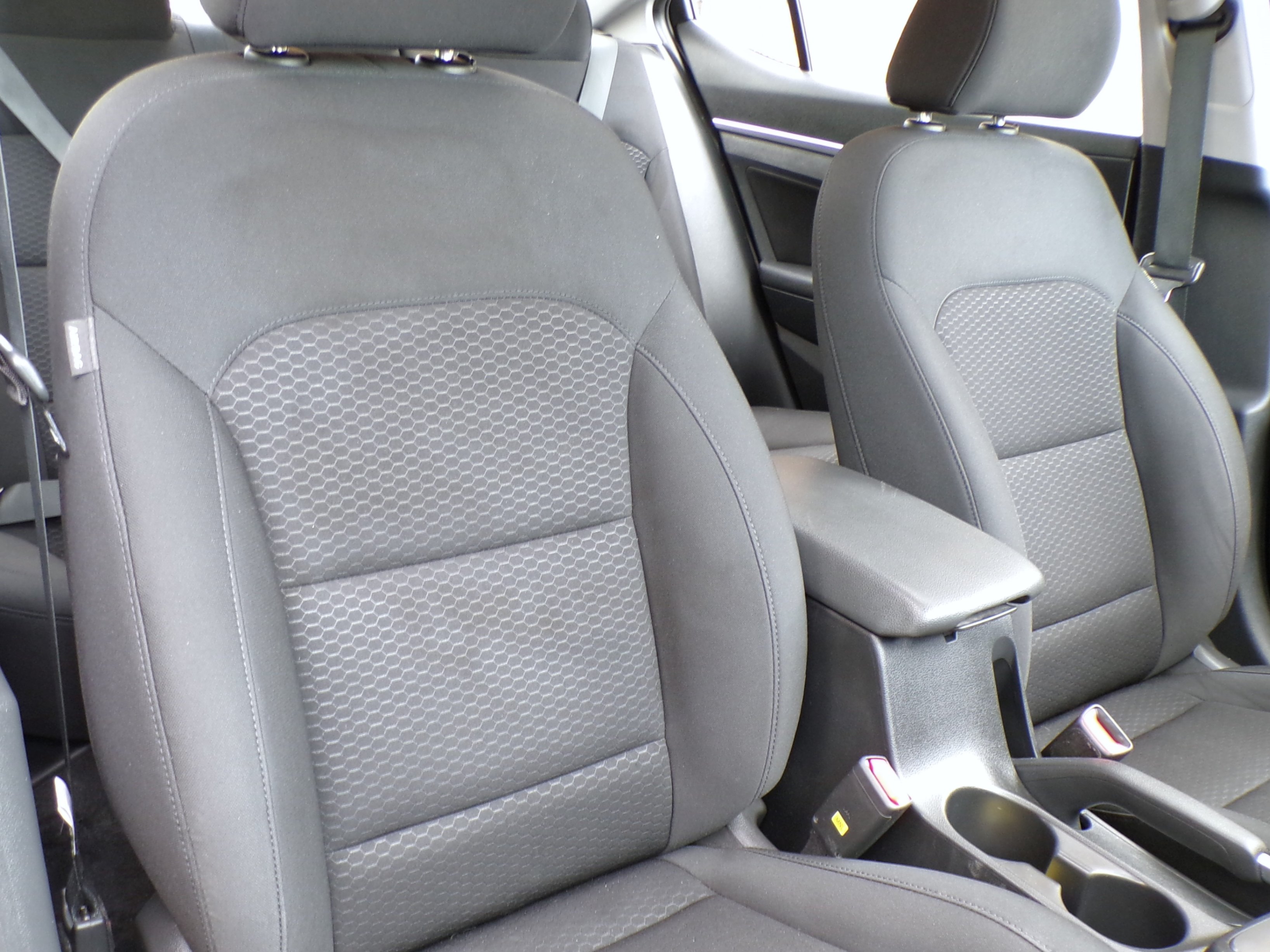 /autogallery/2019-Hyundai-Elantra-744922161050914.jpg