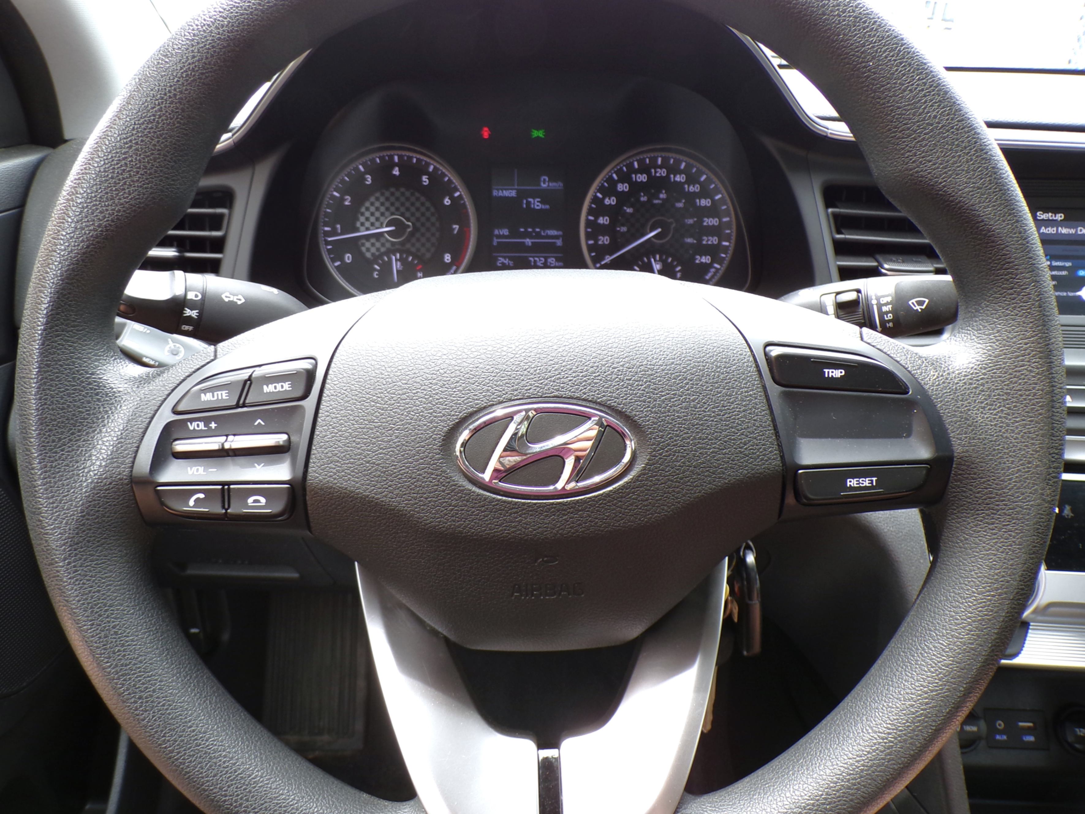 /autogallery/2019-Hyundai-Elantra-8345471474563191.jpg