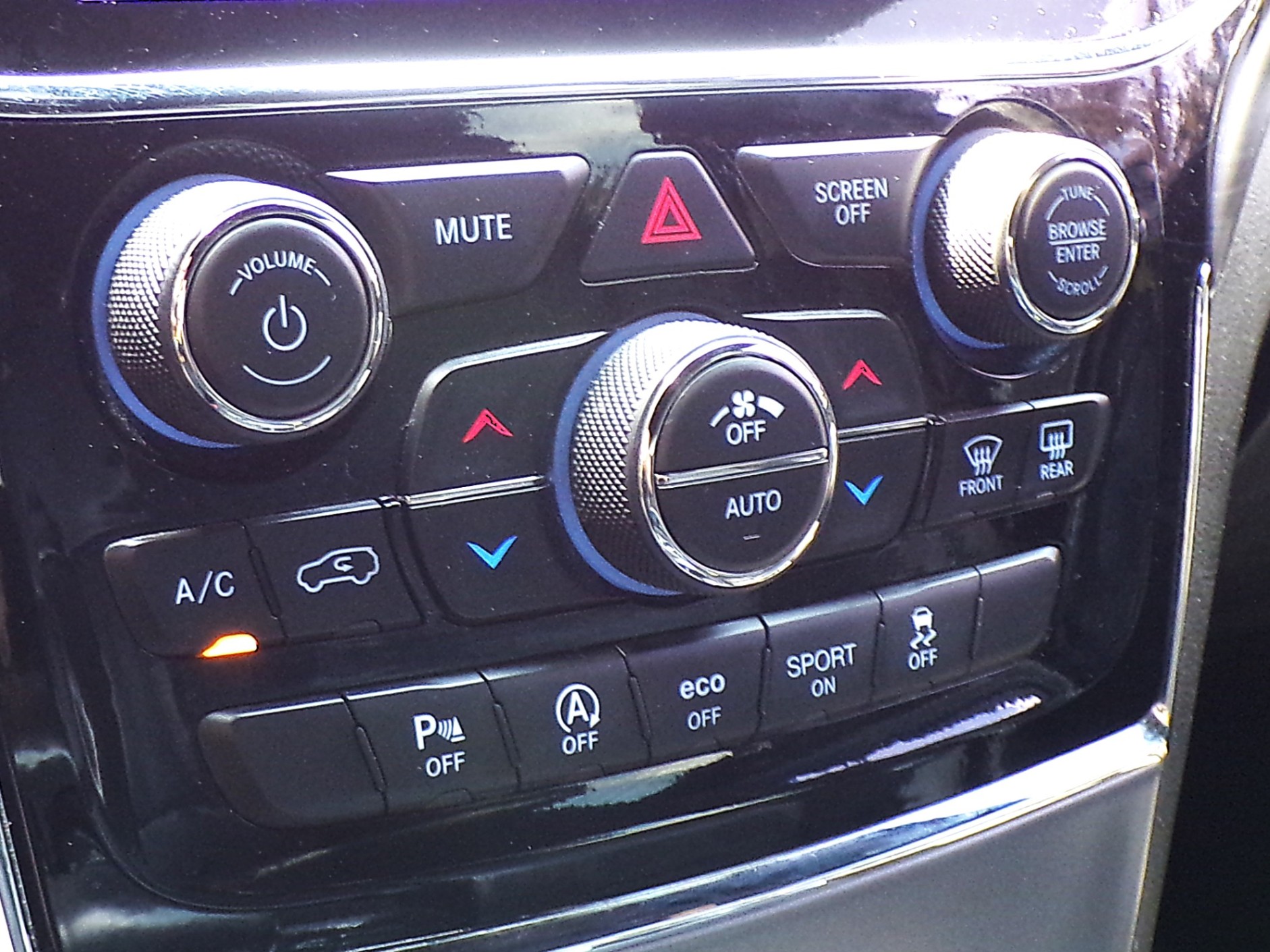 /autogallery/2019-Jeep-GrandCherokee-04947424202362116.jpg