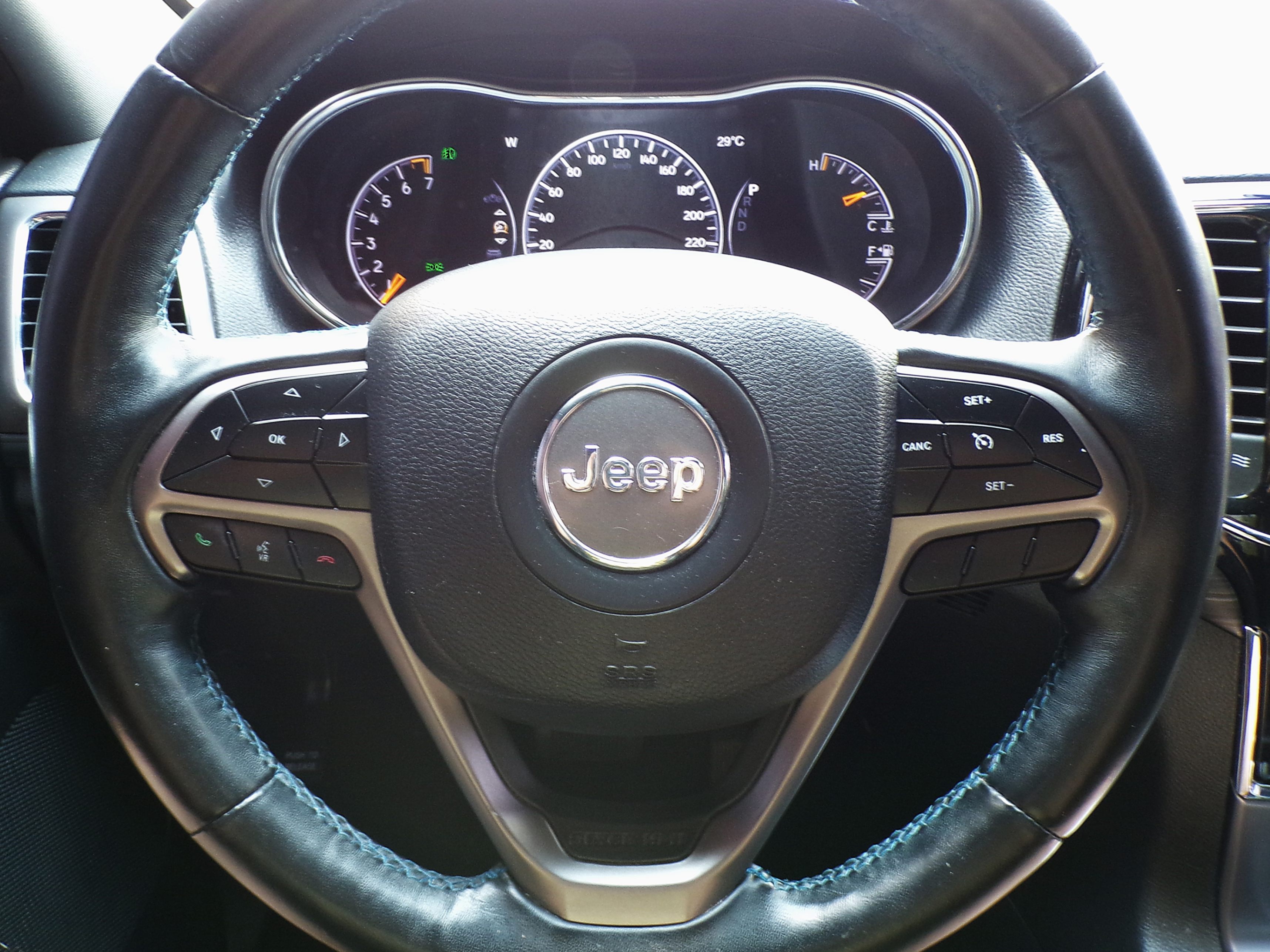/autogallery/2019-Jeep-GrandCherokee-8532514269319909.jpg
