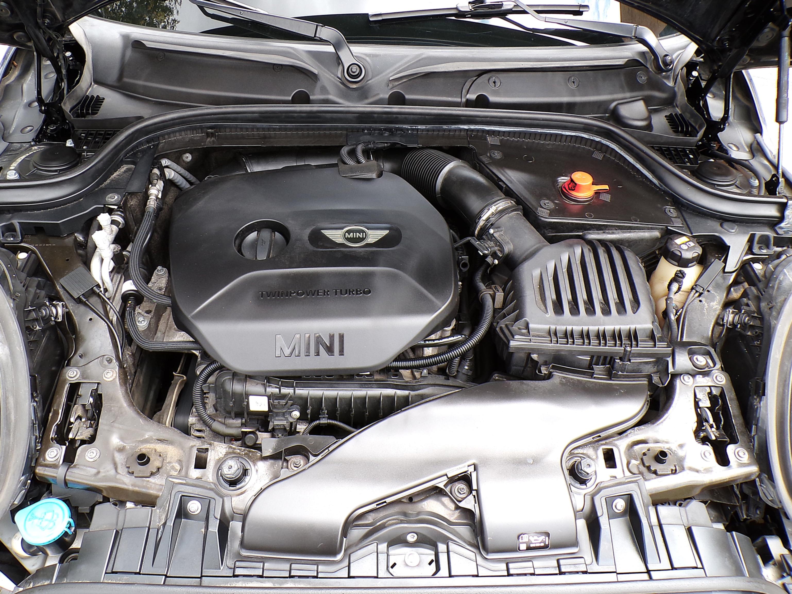/autogallery/2019-MINI-3Door-5662604740969841.jpg