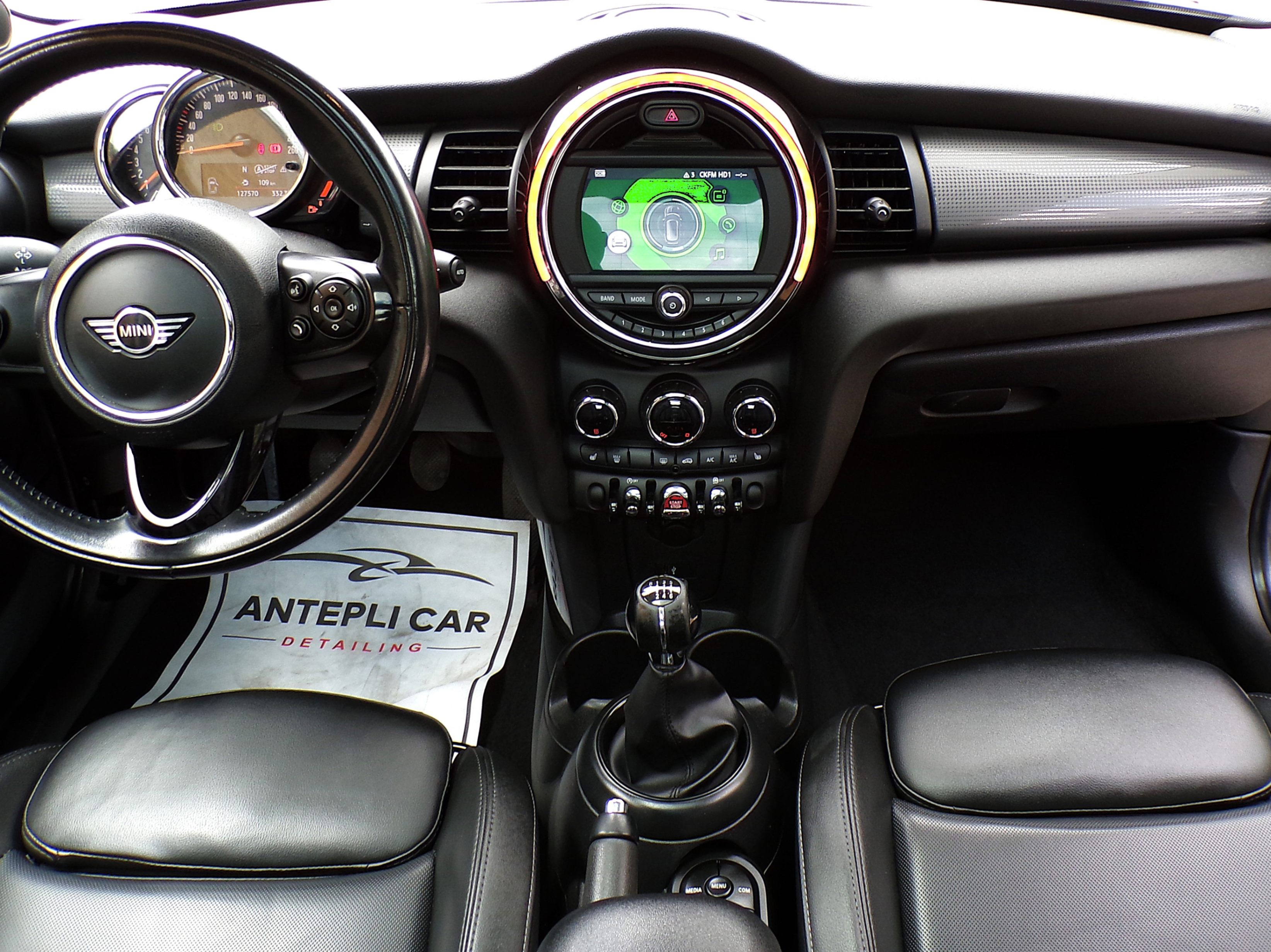 /autogallery/2019-MINI-3Door-9145859393947311.jpg