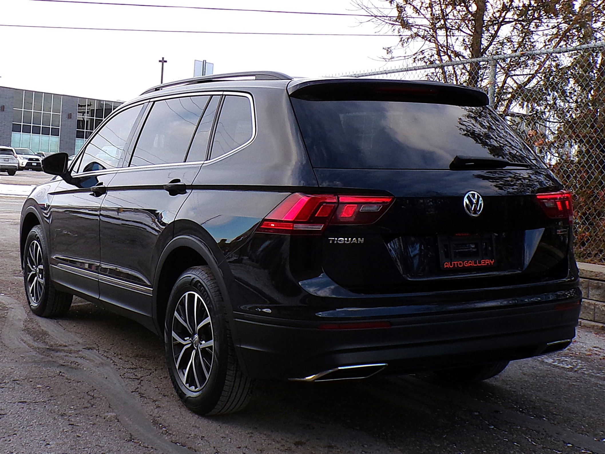 /autogallery/2020-Volkswagen-Tiguan-8134176202653323.jpg