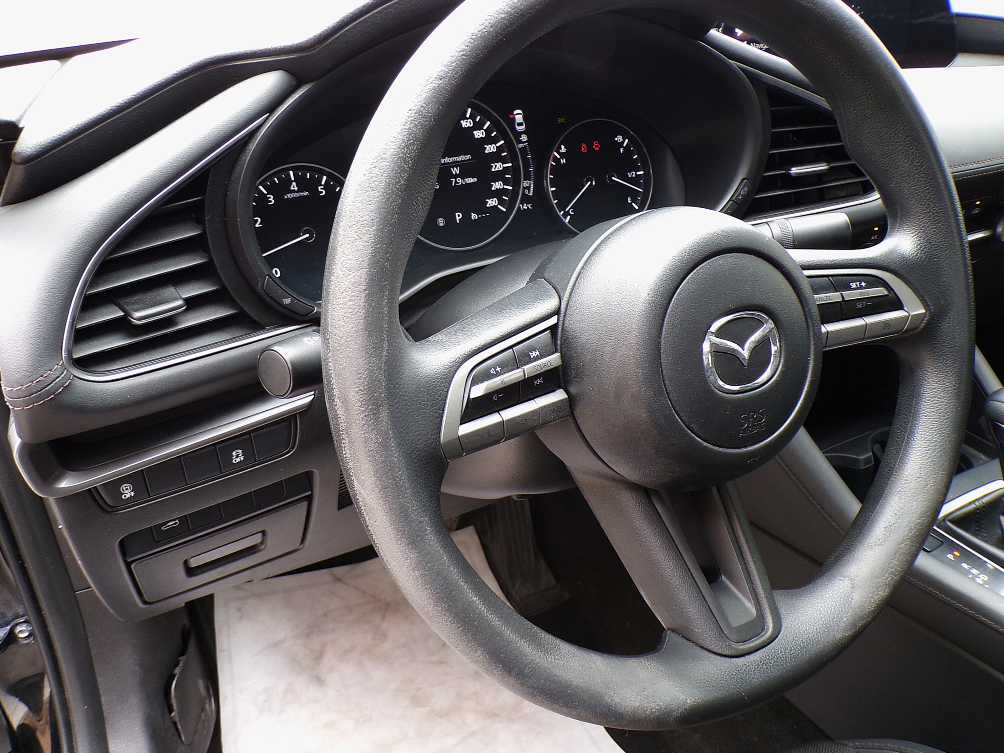 /autogallery/2021-Mazda-Mazda3-15891734007379354.jpg