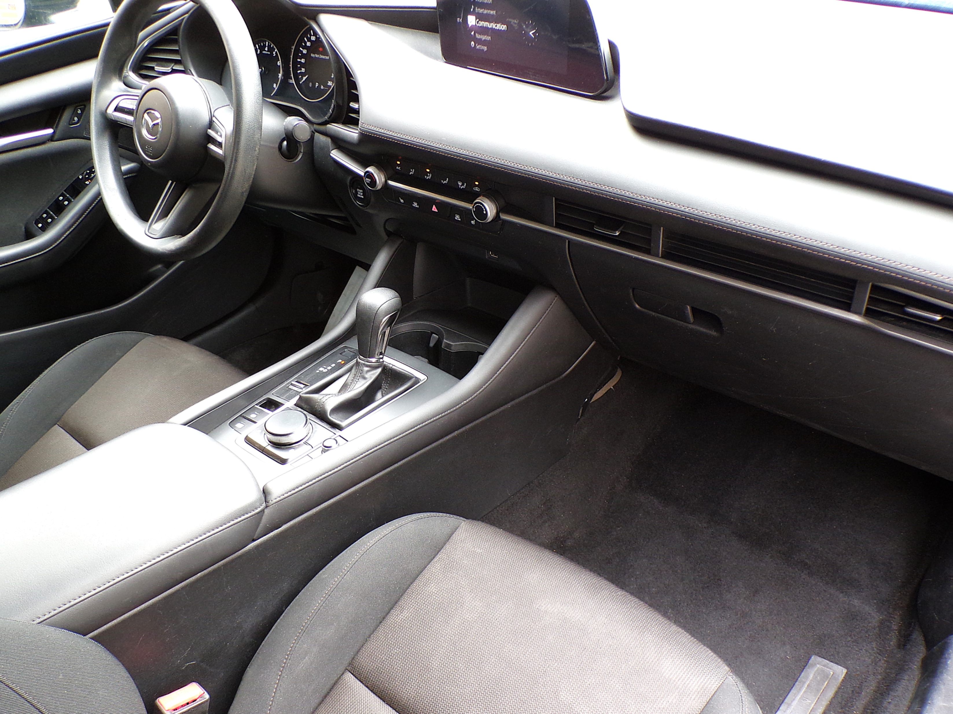 /autogallery/2021-Mazda-Mazda3-5520516989140272.jpg