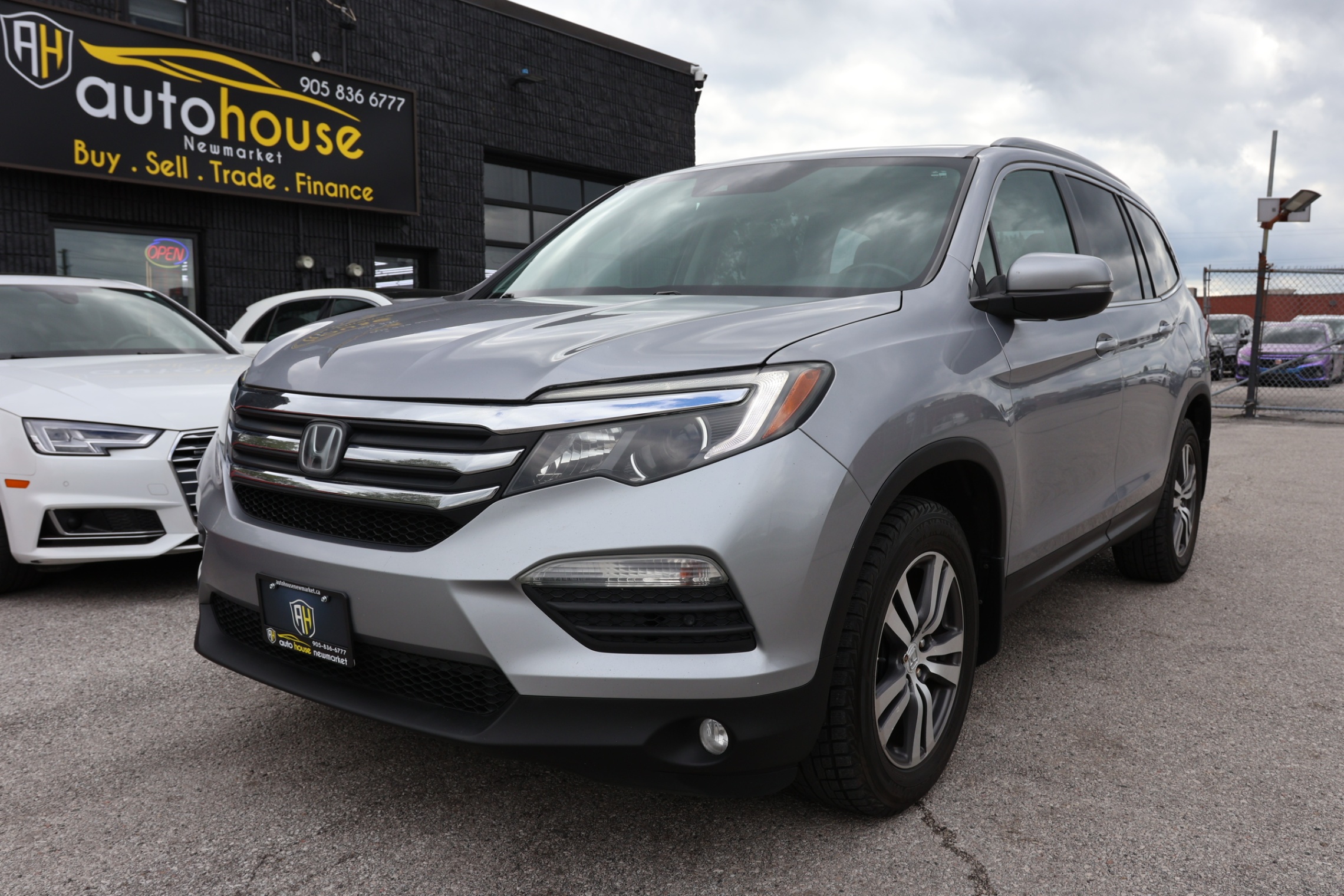2016 Honda Pilot EXL- -7PASS-R STARTER/ADAPT CRUISE/NAV/B CAM/P SENSORS/LEATHER/H SEATS/KEYLESS/BLUETOOTH/DVD/SUNROOF
