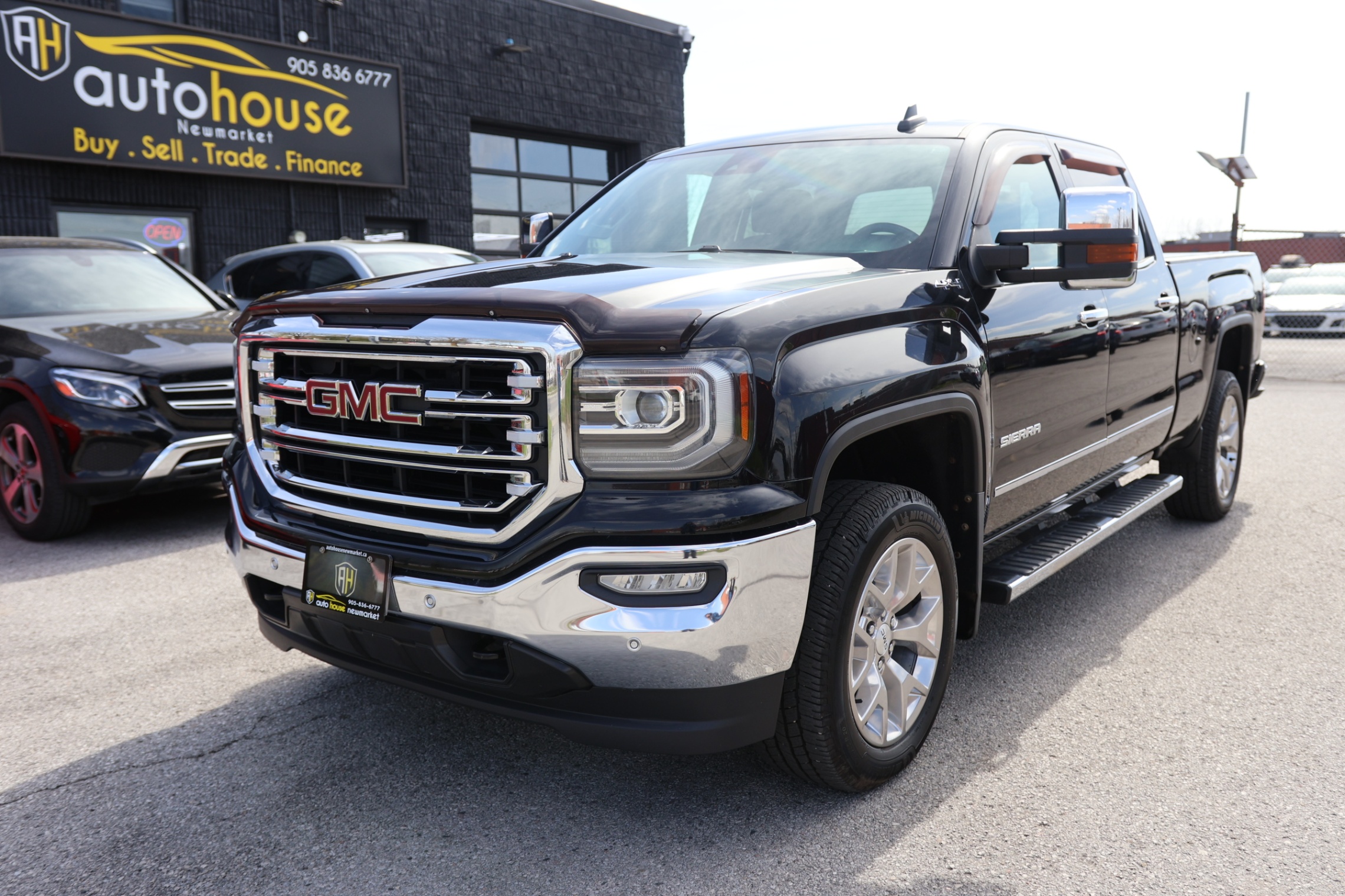 2018 GMC Sierra 1500 SLT-6.2L-4WD-CREW CAB-R STARTER/NAV/LEATHER/H&C SEATS/B CAM/BLIS/SUNROOF/BLUETOOTH/WLC