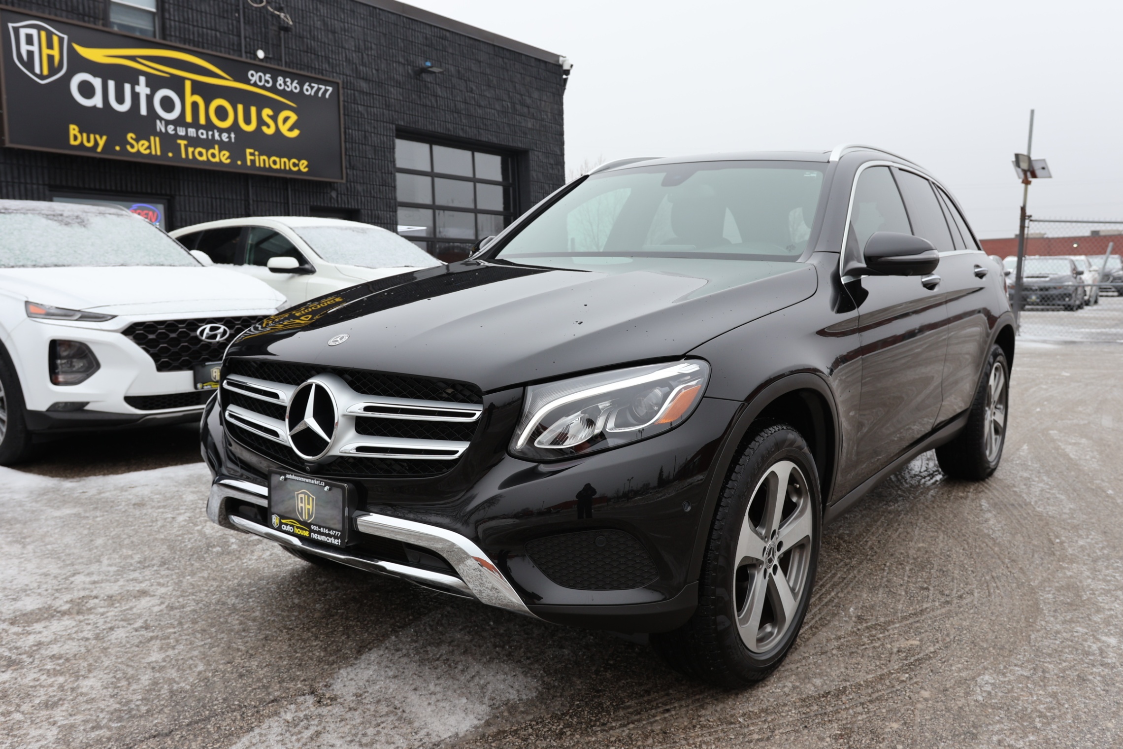 2019 Mercedes-Benz GLC GLC300-4MATIC/NAV/360 CAM/PANOROOF/BLIS/P SENSORS/H SEATS&STEERING/BLUETOOTH/HEADLIGHT PKG/KEYLESS