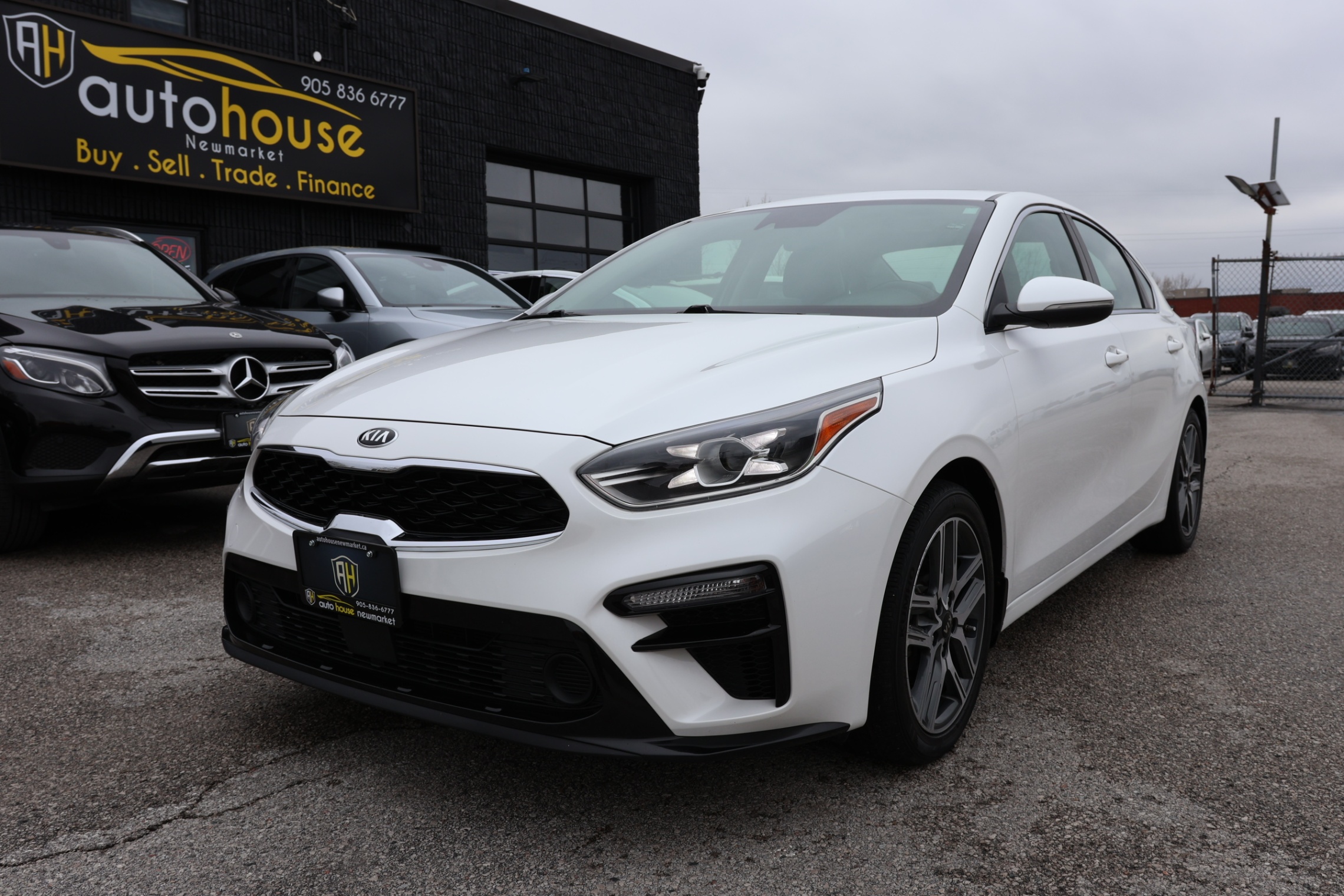 2020 Kia Forte EX/NAV/ADAPT CRUISE/BCAM/BLIS/LANE ASSIST/LEATHER/H&C SEATS/H STEERING/KEYLESS/SUNROOF/CARPLAY
