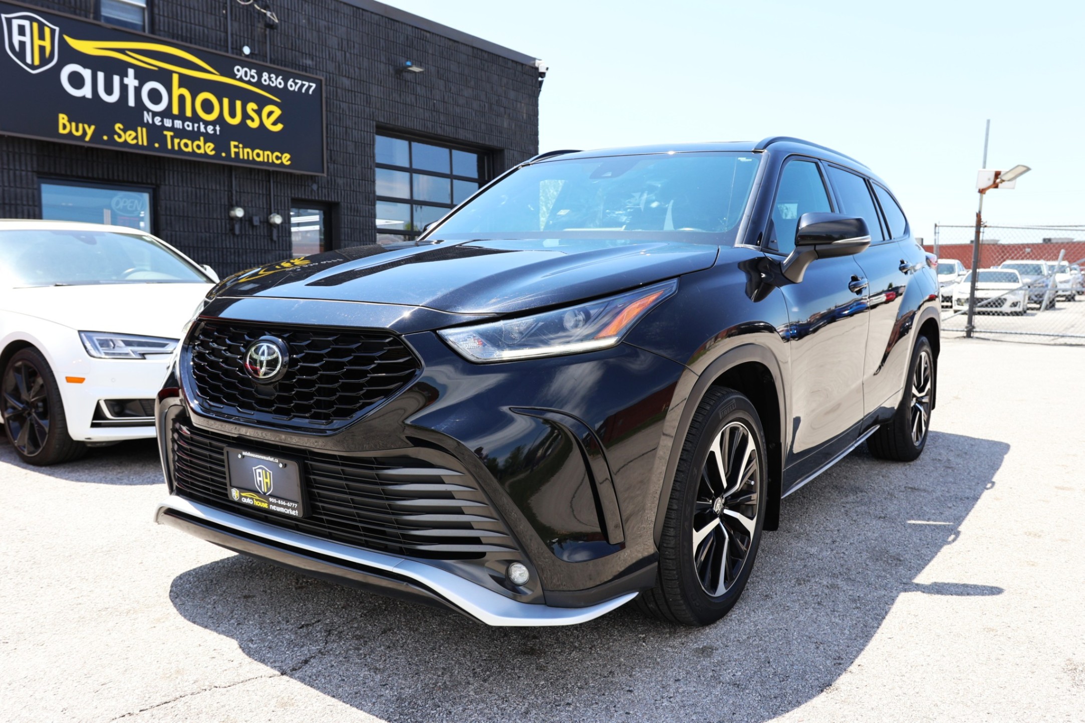 2021 Toyota Highlander XSE-AWD-7PASS/ADAPT CRUISE/BCAM/LEATHER/H SEATS/BLIS/LANE ASSIST/KEYLESS/BLUETOOTH/SUNROOF