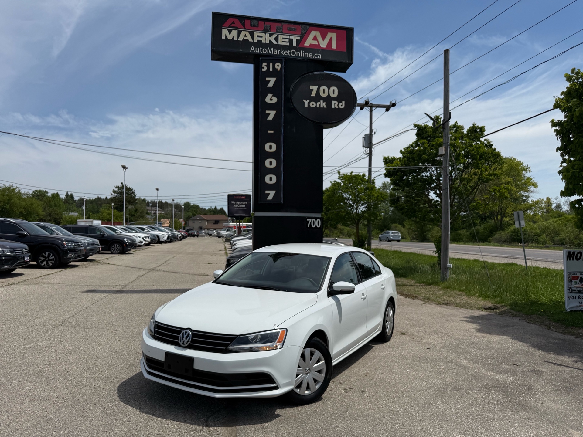 2015 Volkswagen Jetta Trendline 2.0L Auto FWD | No accidents | Low Mileage